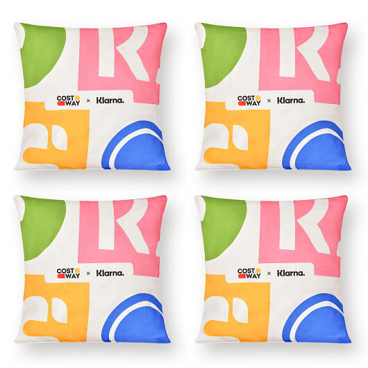 4pcs 18 x 18 Inches Square Throw Pillows