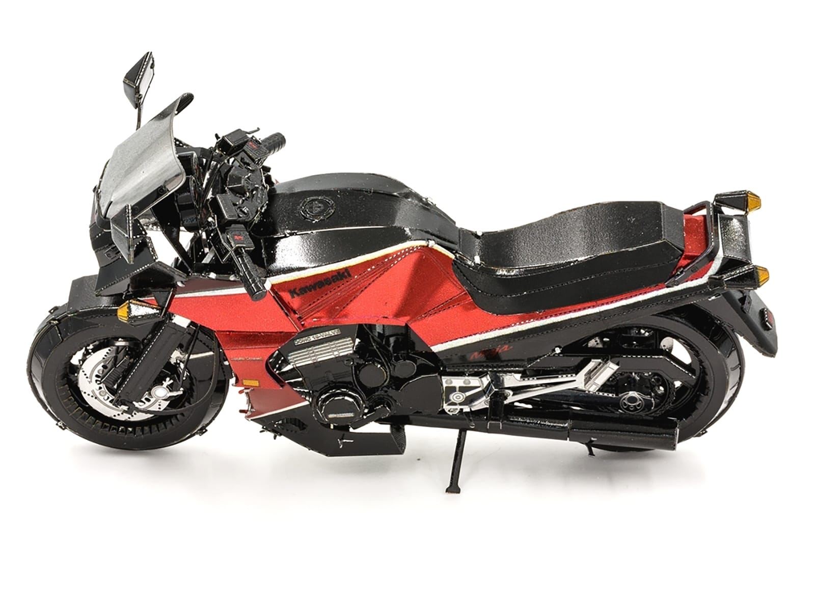 Model Kit Kawasaki GPz900R Motorcycle Red and Black (Challenging Difficulty) Steel Model by Metal Earth - Image 2