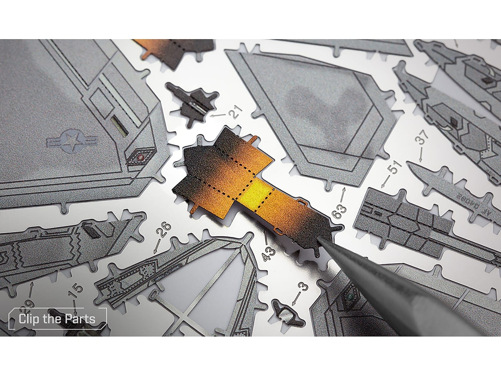 Model Kit Lockheed Martin F-22 Raptor Stealth Aircraft "United States Air Force" (Moderate Difficulty) Steel Model by Metal Earth - Image 4