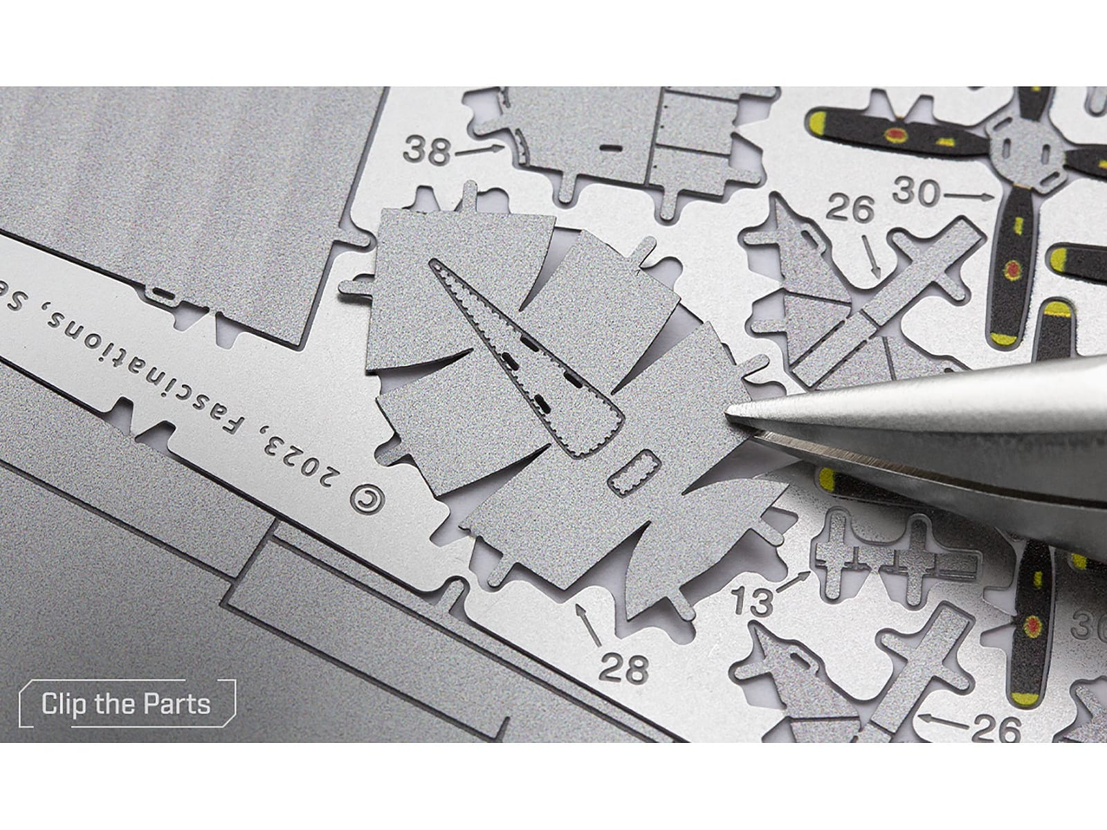 Model Kit Hughes H-4 Hercules Flying Boat "The Spruce Goose" (Moderate Difficulty) Steel Model by Metal Earth - Image 3