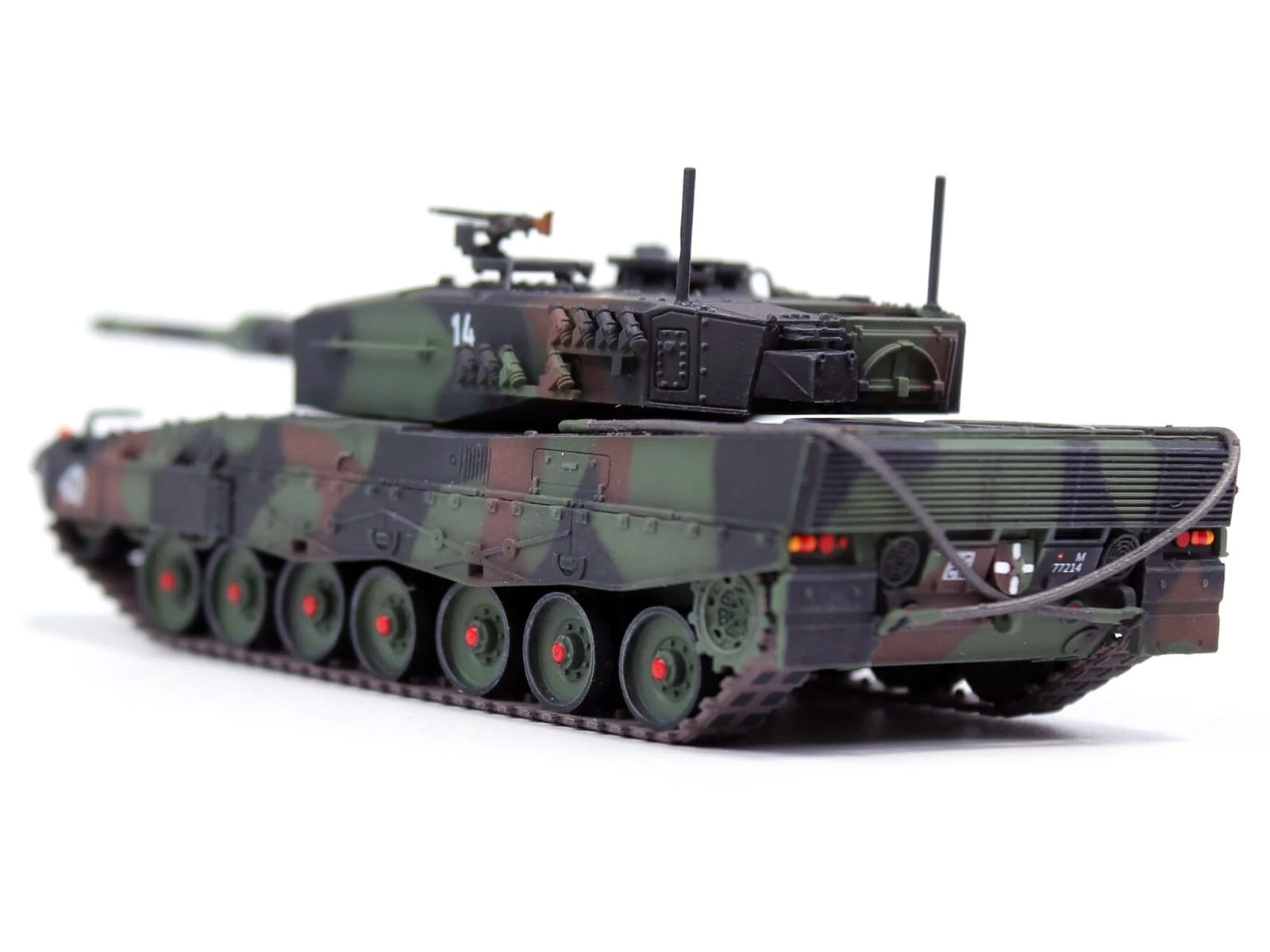 Leopard 2A4 Main Battle Tank "Pz.87 13th Pz Btn Steel Army Parade Thun Switzerland" (2006) Swiss Army "Armor Premium" Series 1/72 Diecast Model by Panzerkampf - Image 3