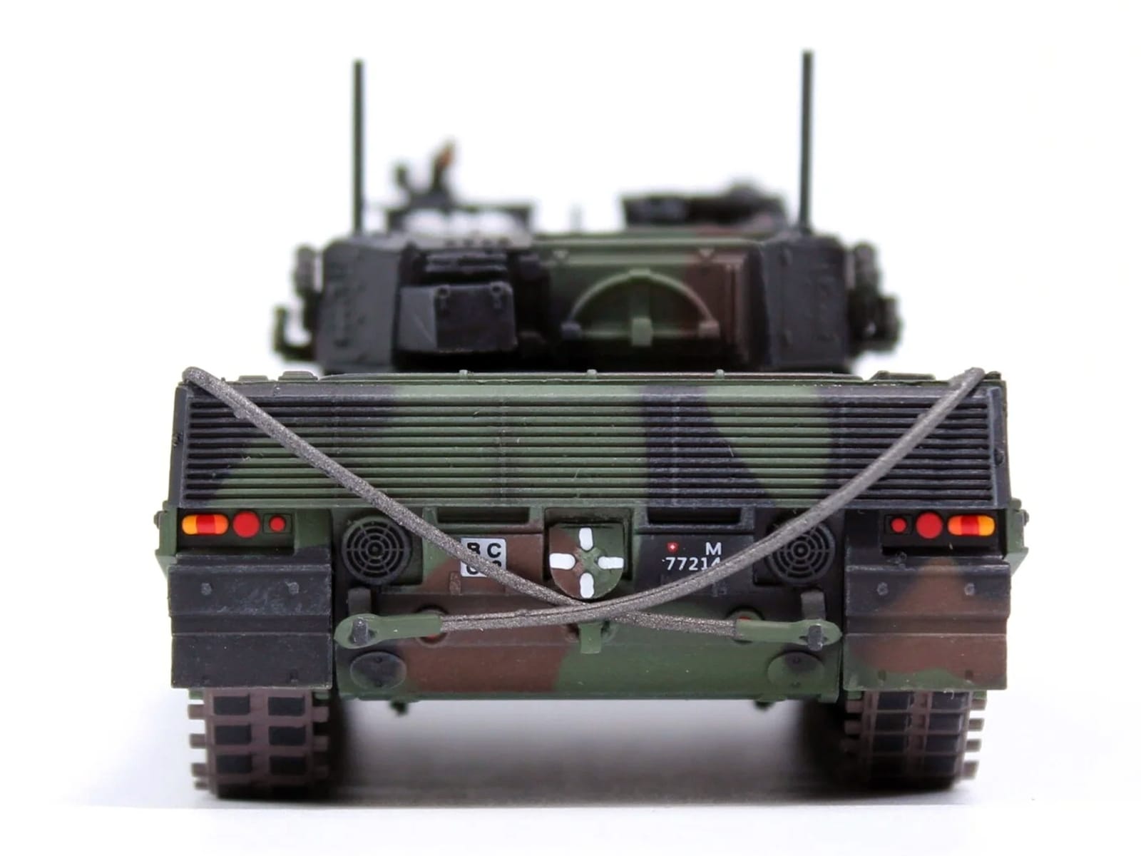 Leopard 2A4 Main Battle Tank "Pz.87 13th Pz Btn Steel Army Parade Thun Switzerland" (2006) Swiss Army "Armor Premium" Series 1/72 Diecast Model by Panzerkampf - Image 4