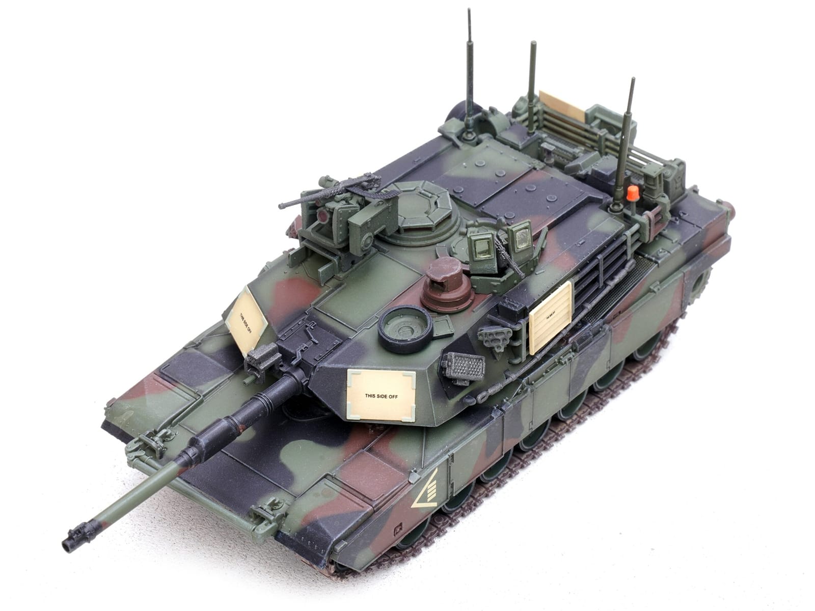 General Dynamics M1A2 SEP V2 Abrams Tank "2nd Battalion 5th Cavalry Regiment 1st Cavalry Division Germany" United States Army 1/72 Diecast Model by Panzerkampf - Image 5