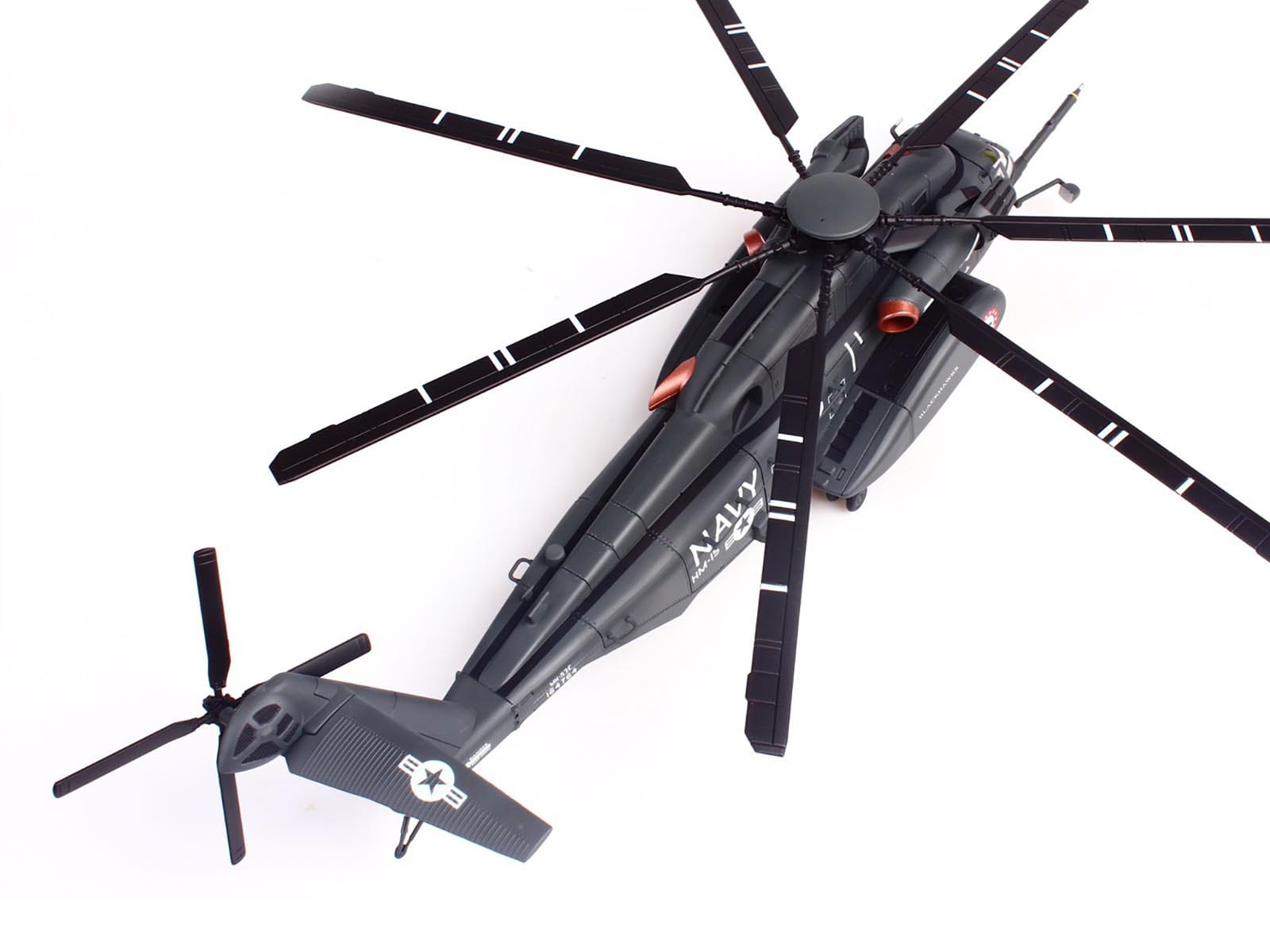 Sikorsky MH-53E Sea Dragon Helicopter "United States Navy Blackhawks Tail Number 06" Dark Gray 1/72 Diecast Model by Panzerkampf - Image 4