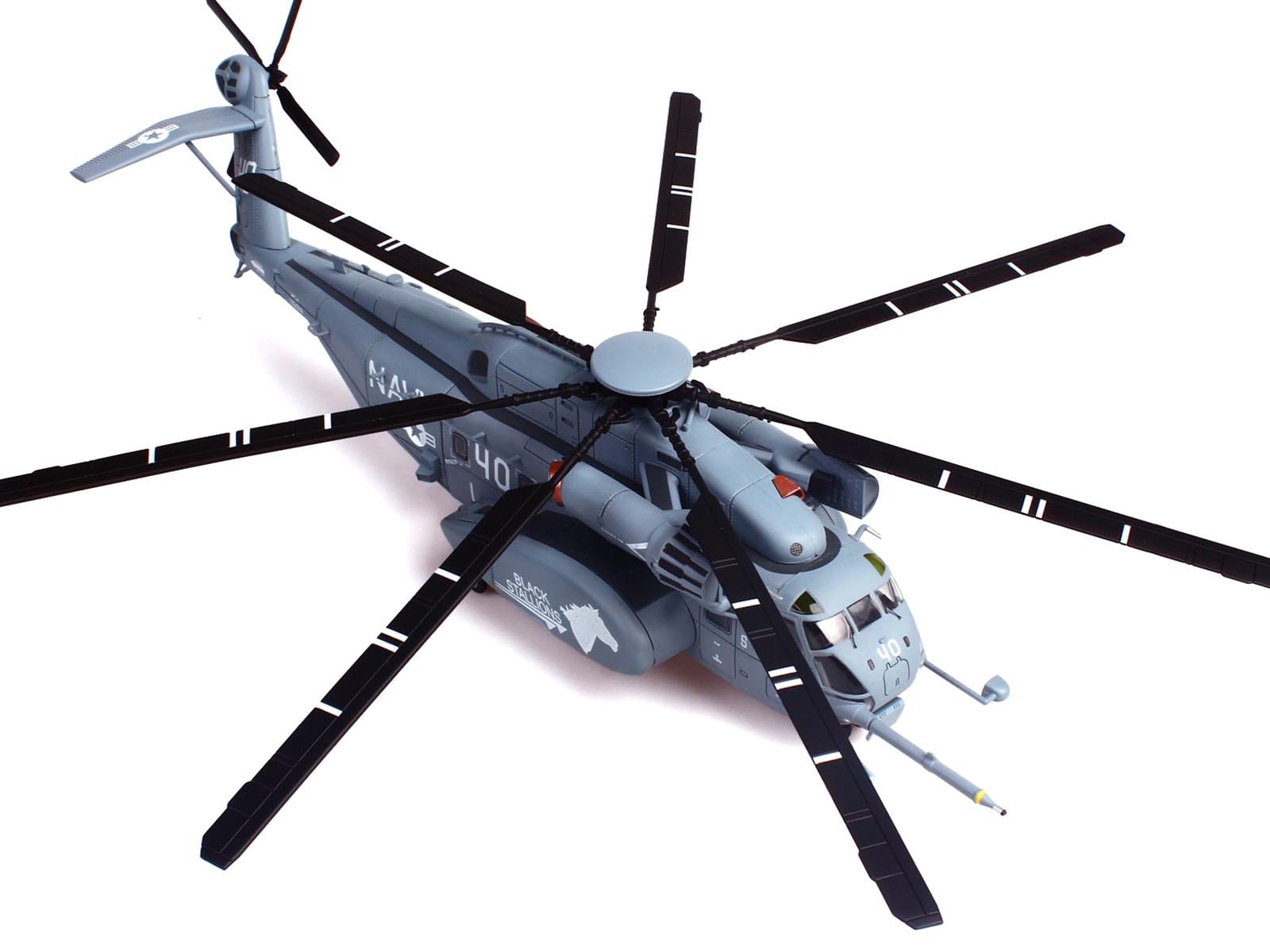 Sikorsky MH-53E Sea Dragon Helicopter "United States Navy Black Stallions Tail Number 40" Light Gray 1/72 Diecast Model by Panzerkampf - Image 4