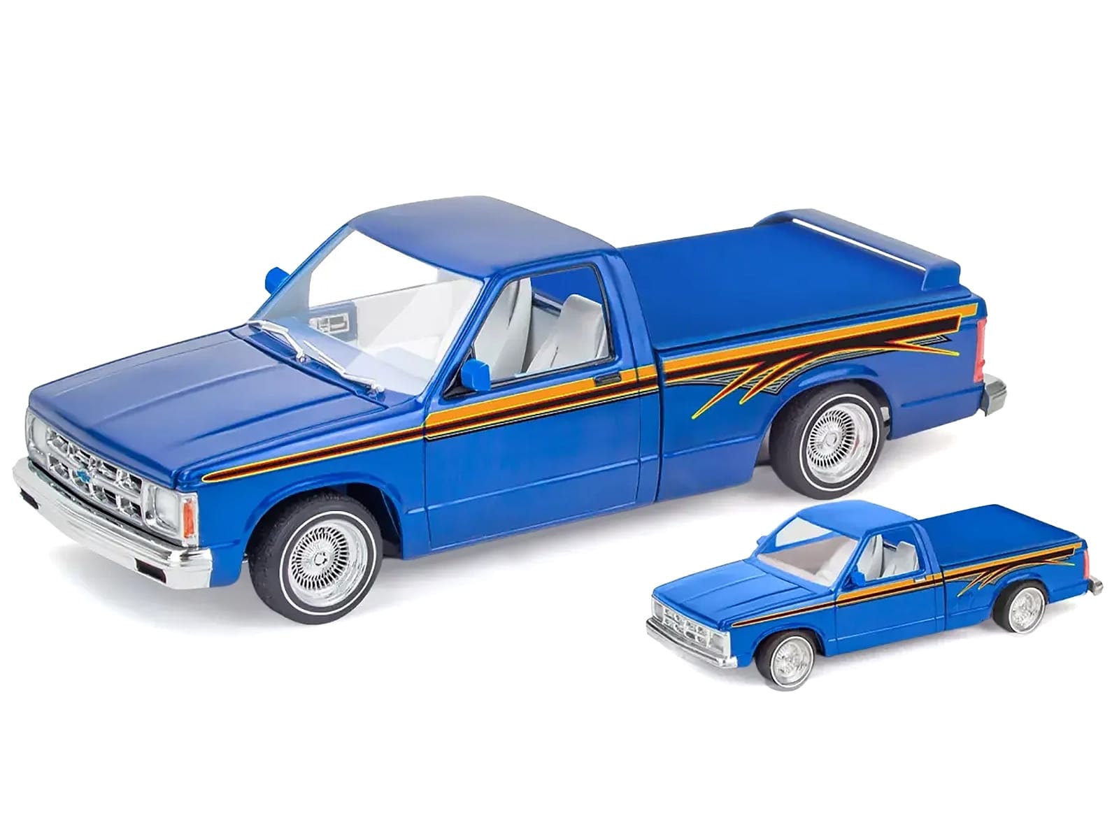 Level 4 Model Kit 1991 Chevrolet S-10 Lowrider Pickup Truck with 1/64 Diecast Version Included "Big + Little Series" 1/25 Scale Model by Revell - Image 2