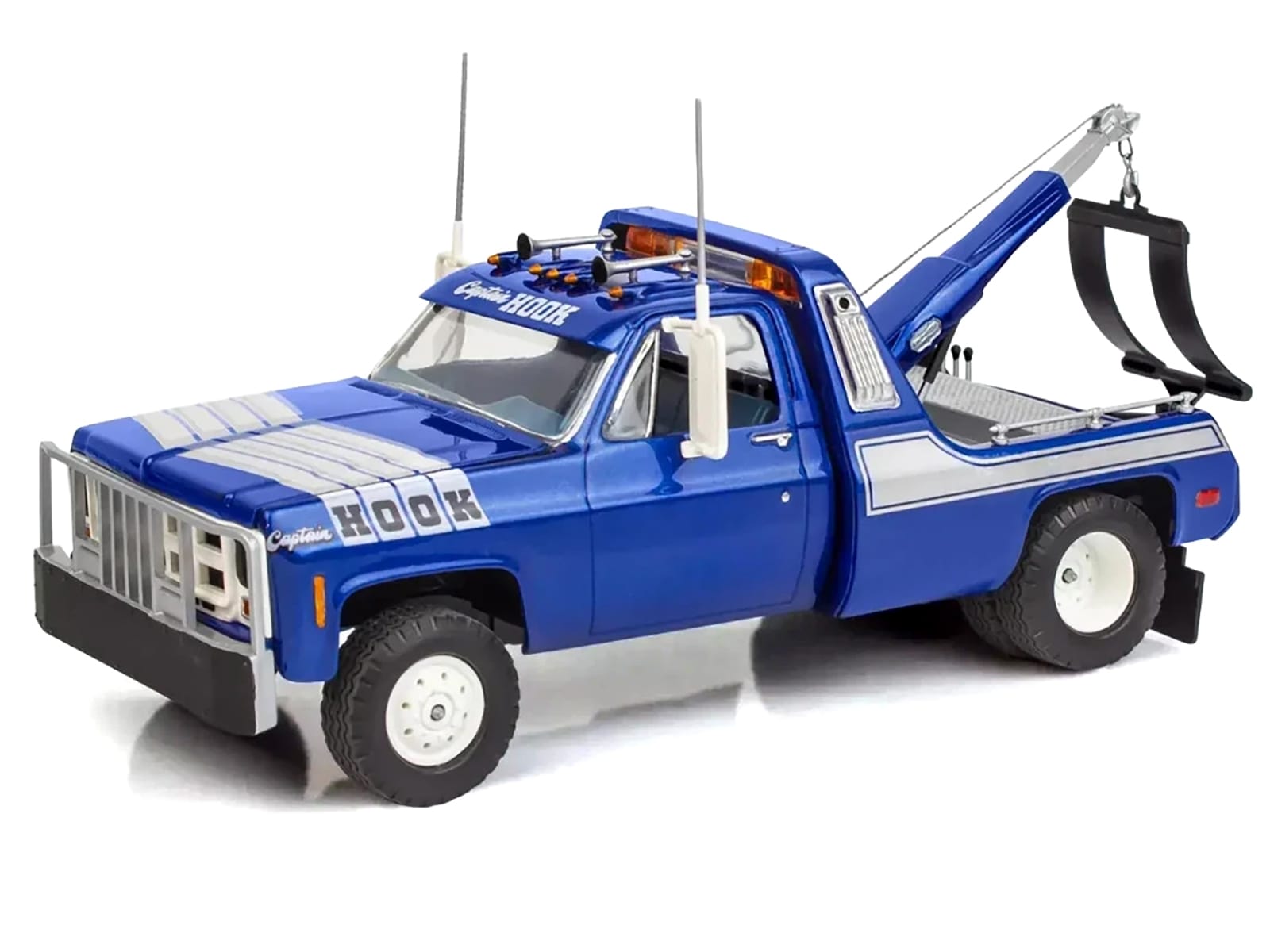 Level 4 Model Kit 1979 GMC Wrecker Tow Truck "Captain Hook" 1/25 Scale Model by Revell - Image 2