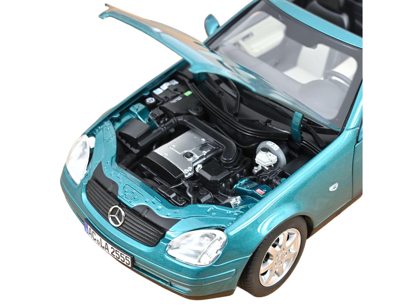 1996 Mercedes-Benz SLK Convertible Vivianit Green Metallic 1/18 Diecast Model Car by Norev - Image 4