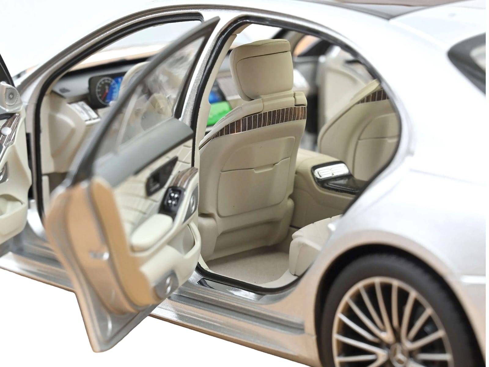 2021 Mercedes-Benz S-Class AMG Line Silver Metallic with Sunroof 1/18 Diecast Model Car by Norev - Image 3