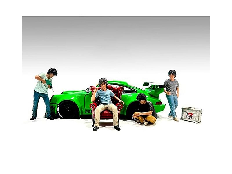 “RWB Legend Akira Nakai” 6 piece Figures and Accessories for 1/18 Scale Models by American Diorama