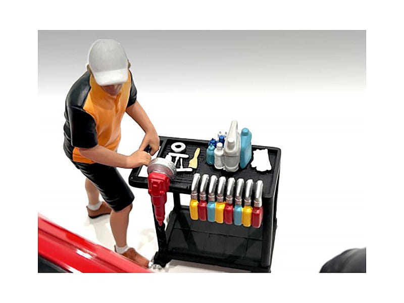 "Detail Masters" Figure 2 (Detail Prep) for 1/18 Scale Models by American Diorama - Image 3