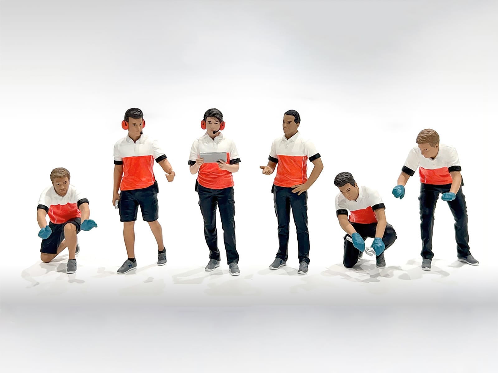 "Race Crew" 6 piece Figure Set for 1/18 scale models by American Diorama - Image 2