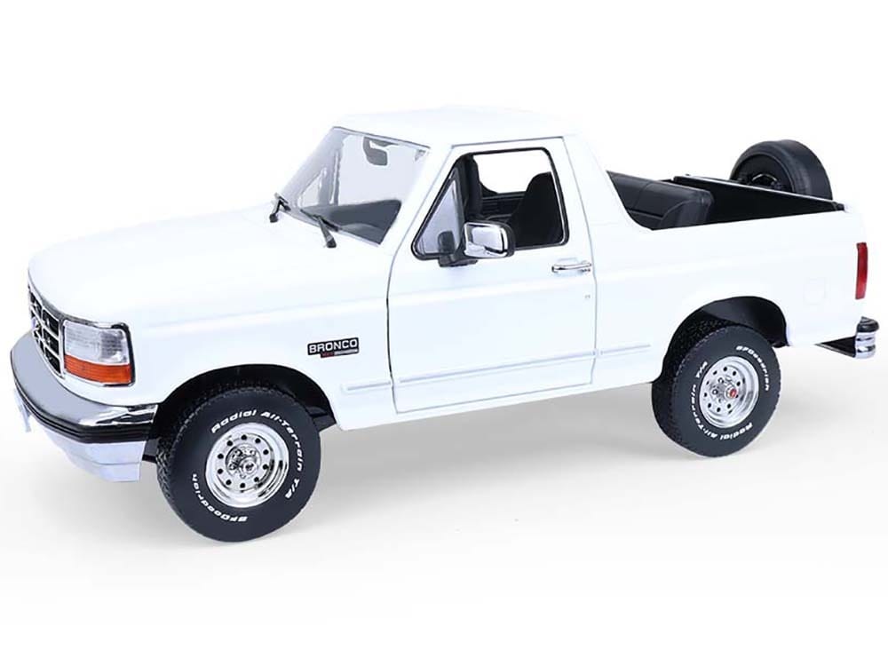 1993 Ford Bronco XLT Oxford White "Artisan Collection" 1/18 Diecast Model Car by Greenlight - Image 5