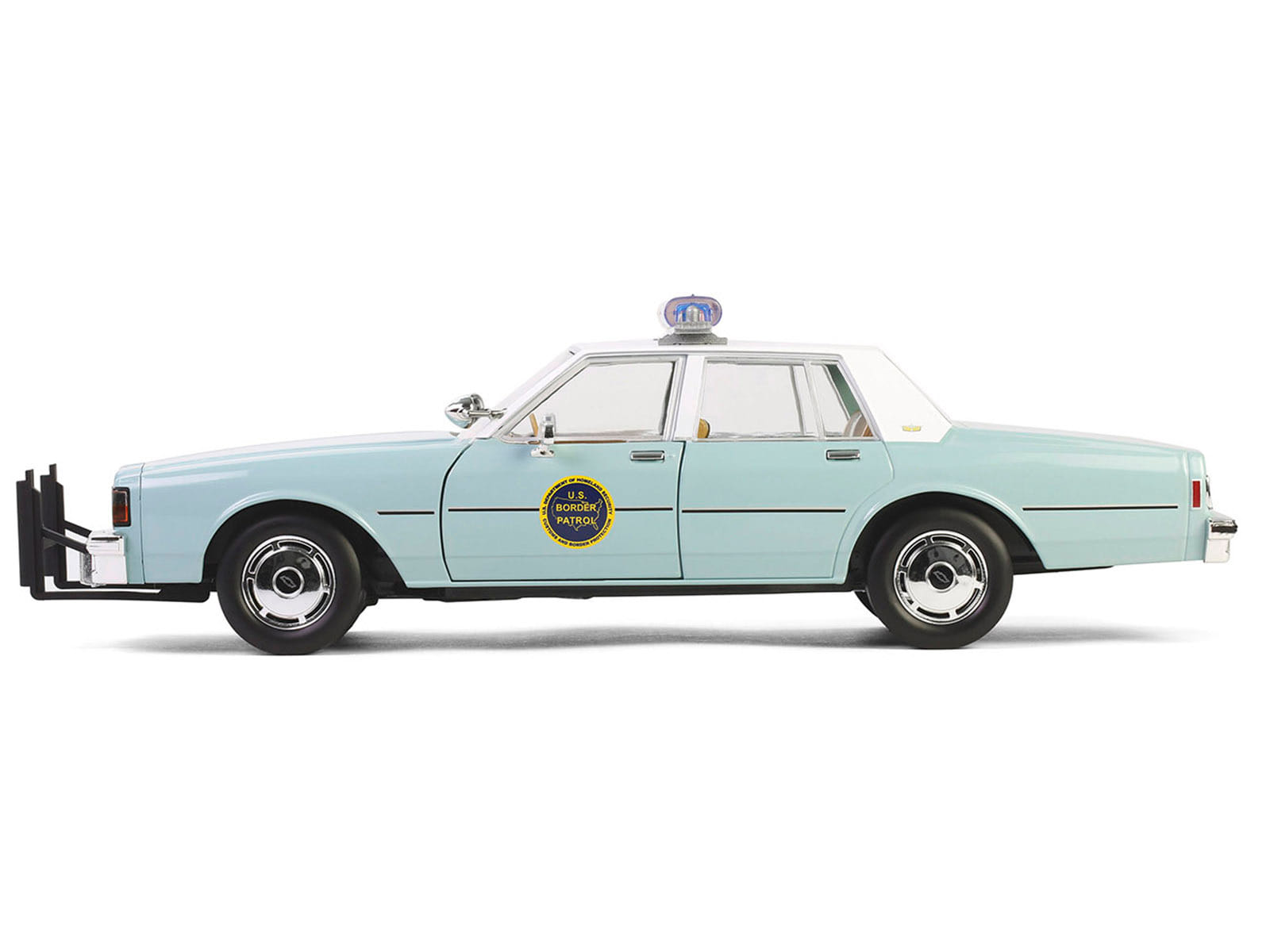 1987 Chevrolet Caprice 9C1 "US Border Patrol" Light Green with White Top "Artisan Collection" 1/18 Diecast Model Car by Greenlight - Image 4