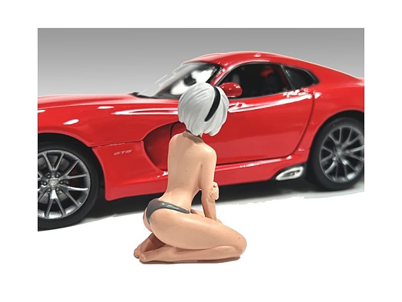 "Cosplay Girls" Figure 5 for 1/24 Scale Models by American Diorama - Image 3