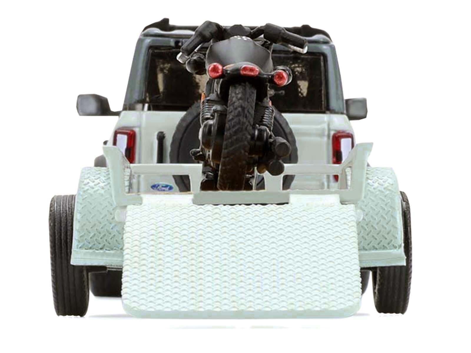 2021 Ford Bronco 4-Door Badlands Cactus Gray with Black Top and Motorcycle with Utility Trailer "Hitch & Tow" Series 33 1/64 Diecast Model Cars by Greenlight - Image 5