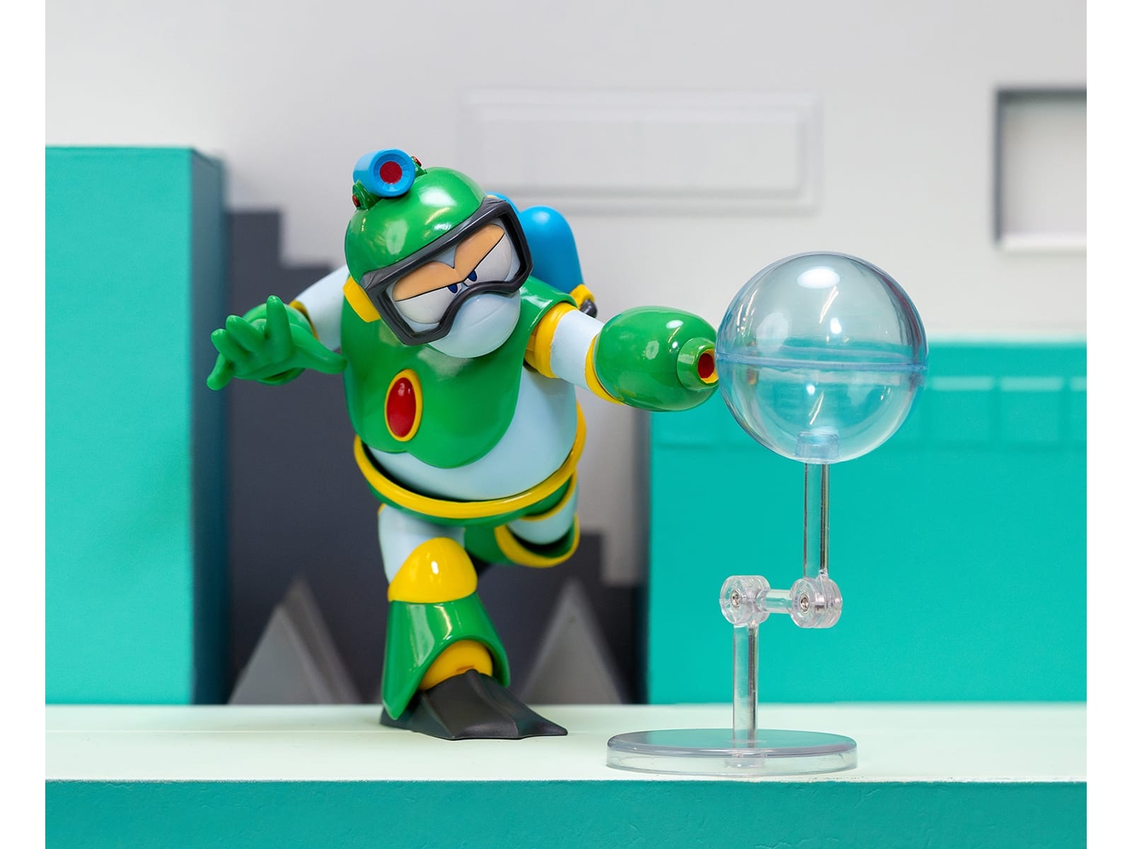 Bubble Man 5" Moveable Figure (Deluxe Version) with Accessories and Alternate Head and Hands "Mega Man" (1987) Video Game Model by Jada - Image 3