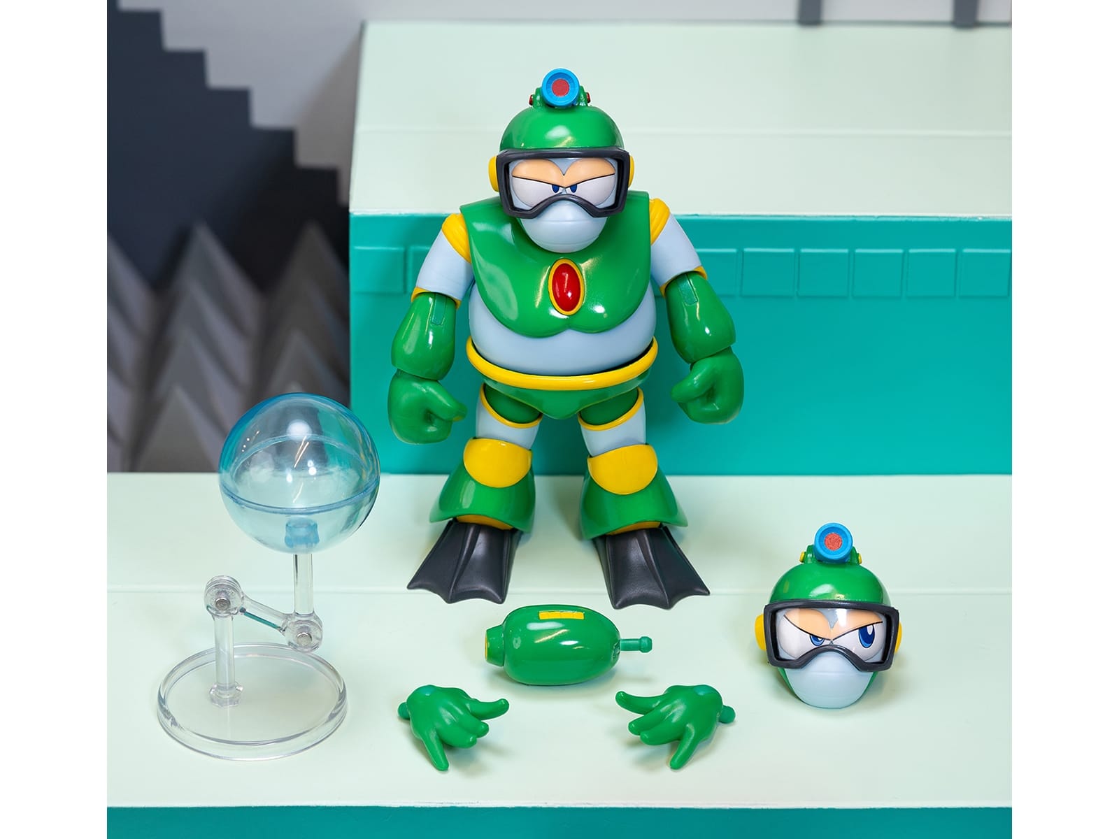 Bubble Man 5" Moveable Figure (Deluxe Version) with Accessories and Alternate Head and Hands "Mega Man" (1987) Video Game Model by Jada - Image 5