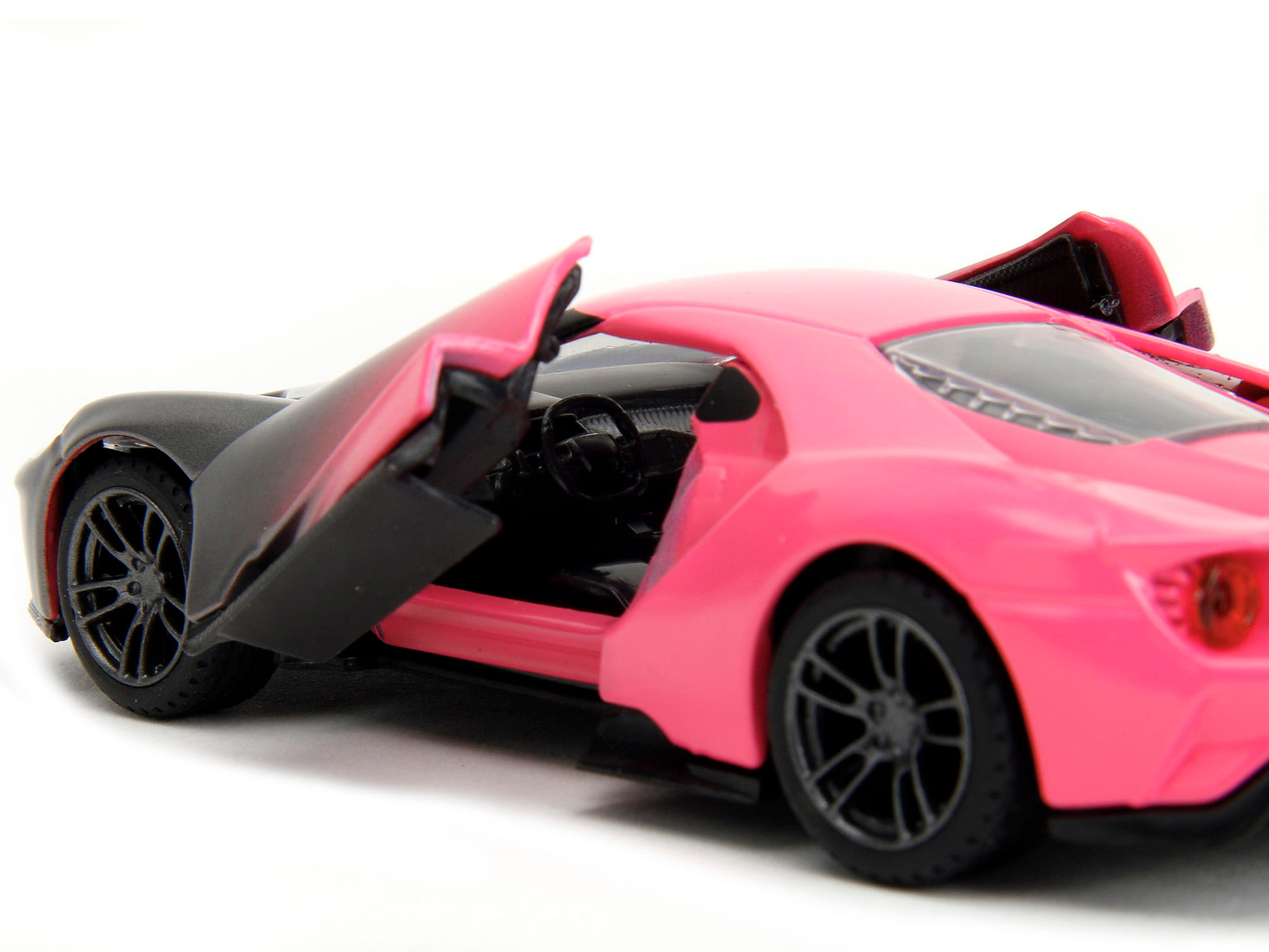 2017 Ford GT Gray Metallic and Pink Gradient "Pink Slips" Series 1/32 Diecast Model Car by Jada - Image 5
