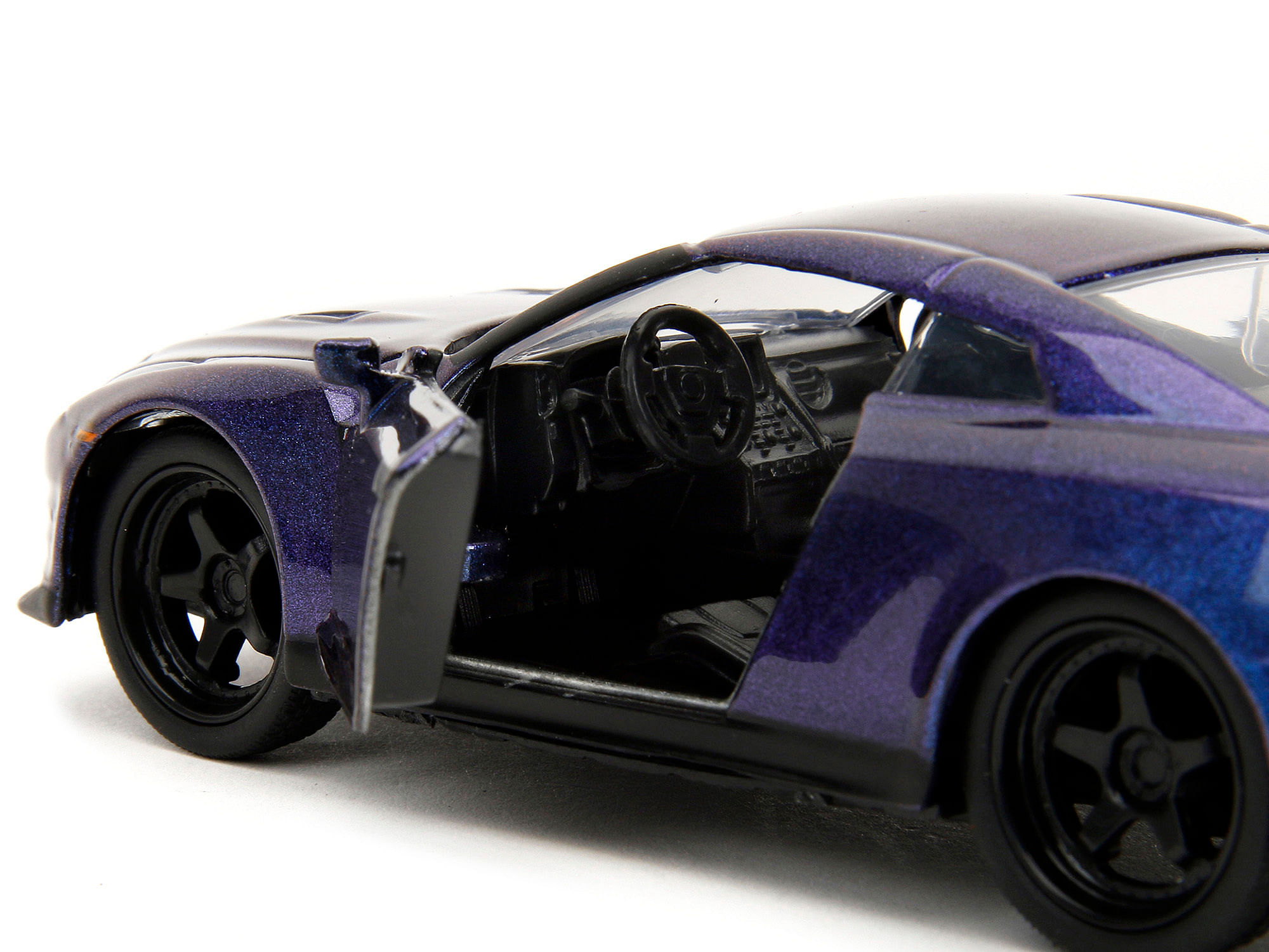 2009 Nissan GT-R (R35) Purple Metallic “Pink Slips” Series 1/32 Diecast Model Car by Jada