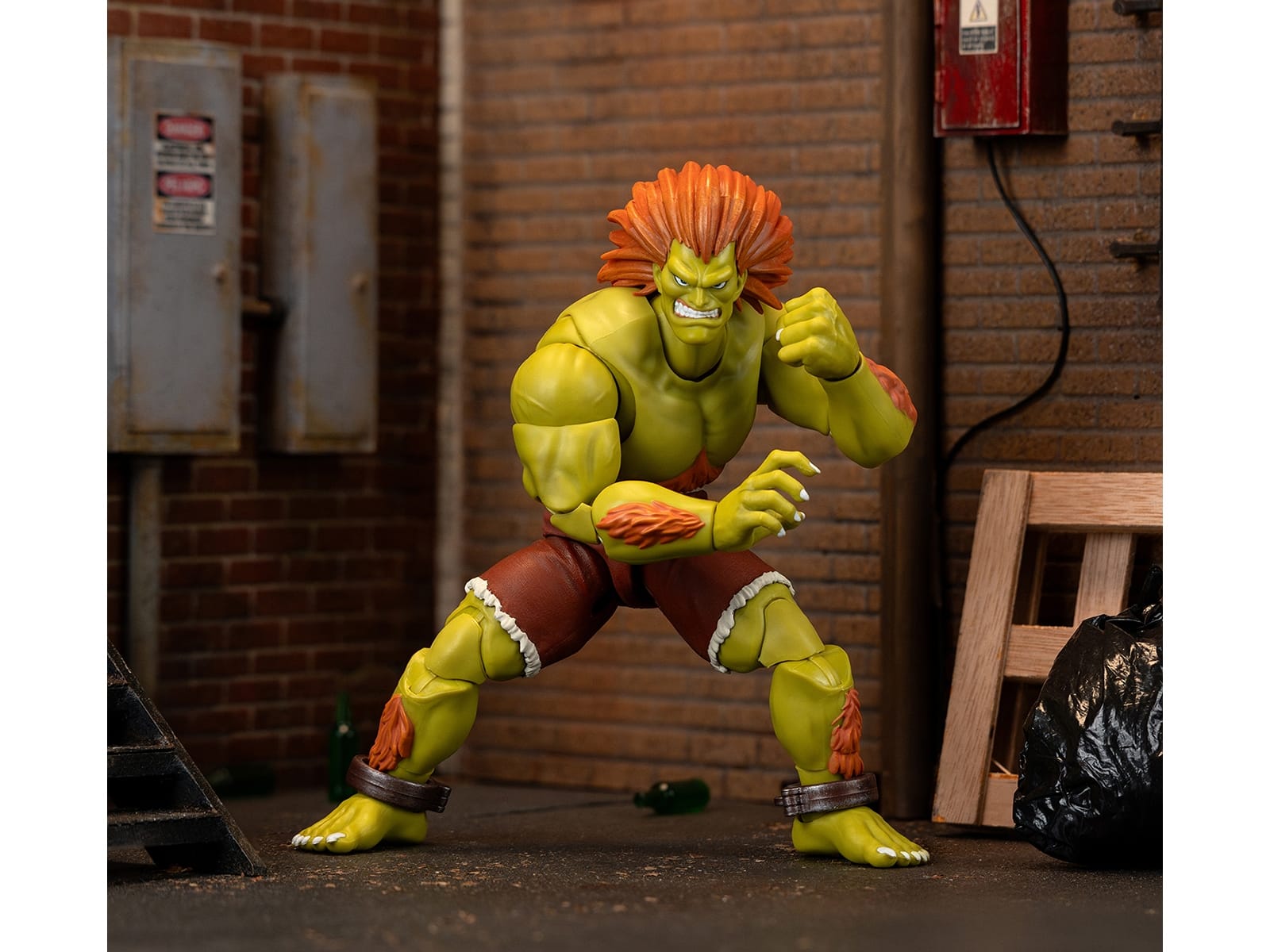Blanka 7.5" Moveable Figure with Accessories and Alternate Head and Hands "Ultra Street Fighter II: The Final Challengers" (2017) Video Game Model by Jada - Image 4