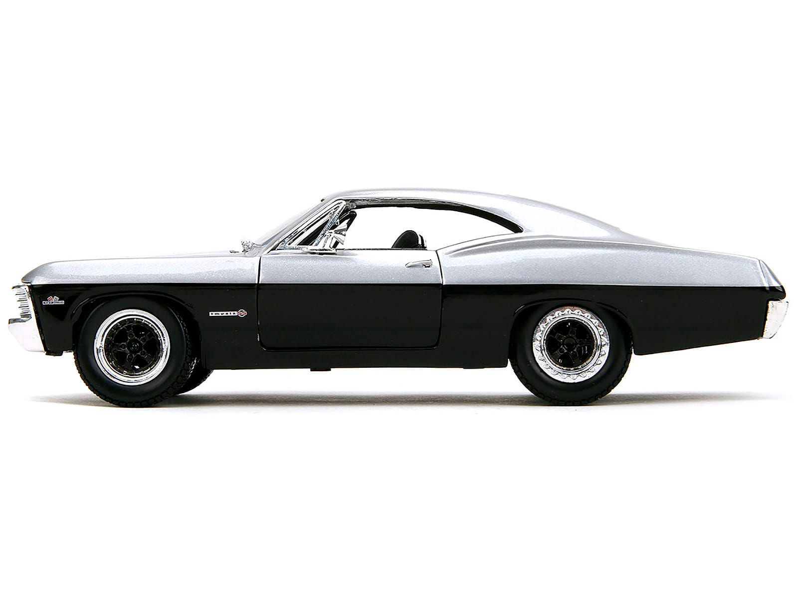 1967 Chevrolet Impala SS Silver Metallic and Black "Bigtime Muscle" Series 1/24 Diecast Model Car by Jada - Image 2