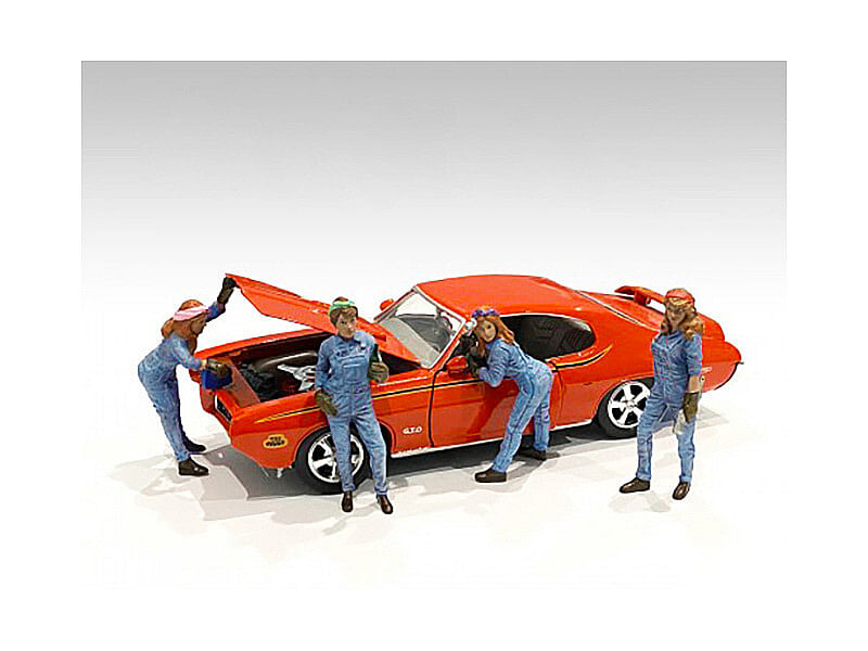 Retro Female Mechanics Figurines 4 piece Set for 1/24 Scale Models by American Diorama