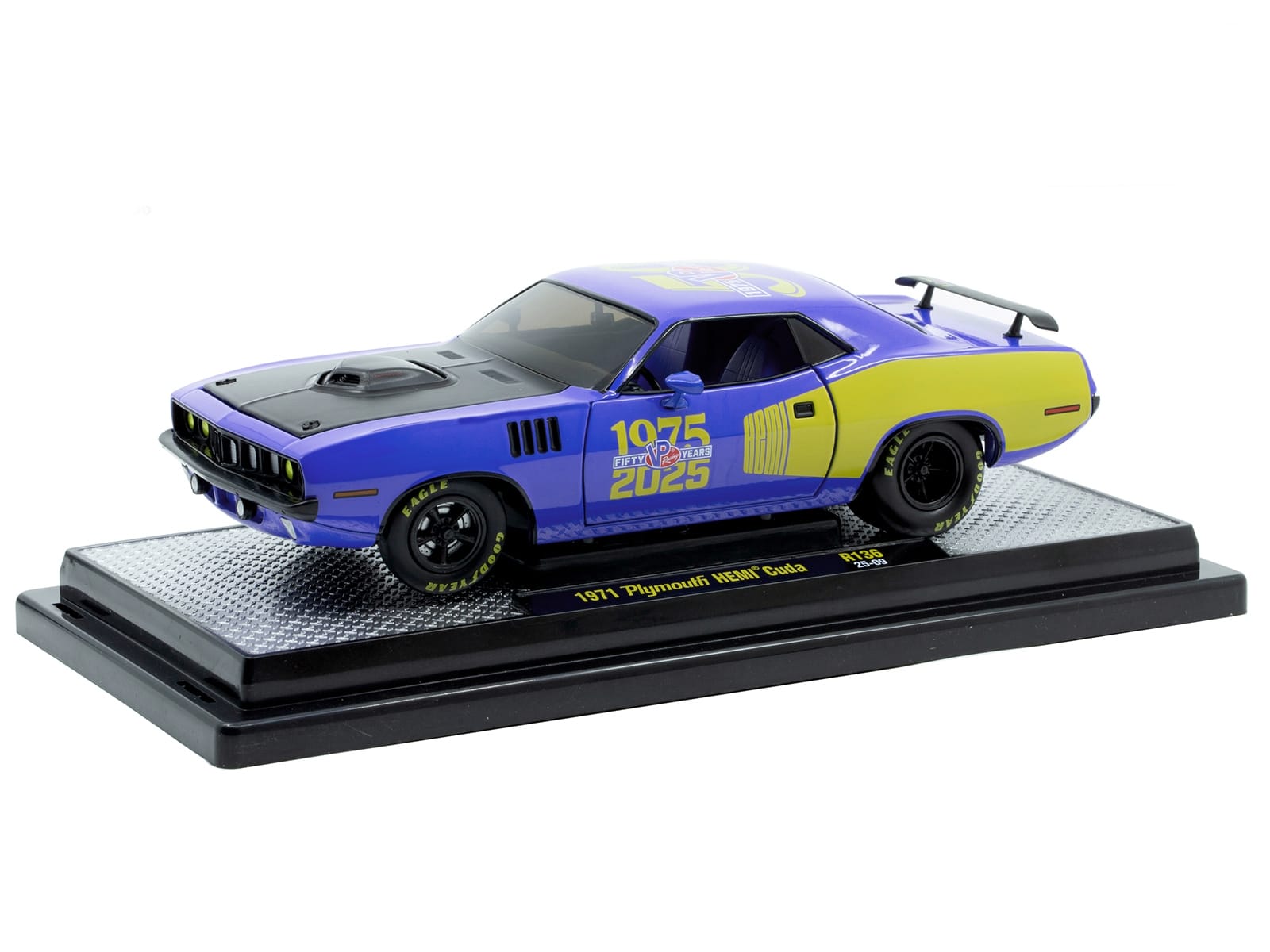 1971 Plymouth Hemi Cuda "VP Racing 50 Years" Blue with Yellow Sides Limited Edition to 8650 pieces Worldwide 1/24 Diecast Model Car by M2 Machines - Image 2