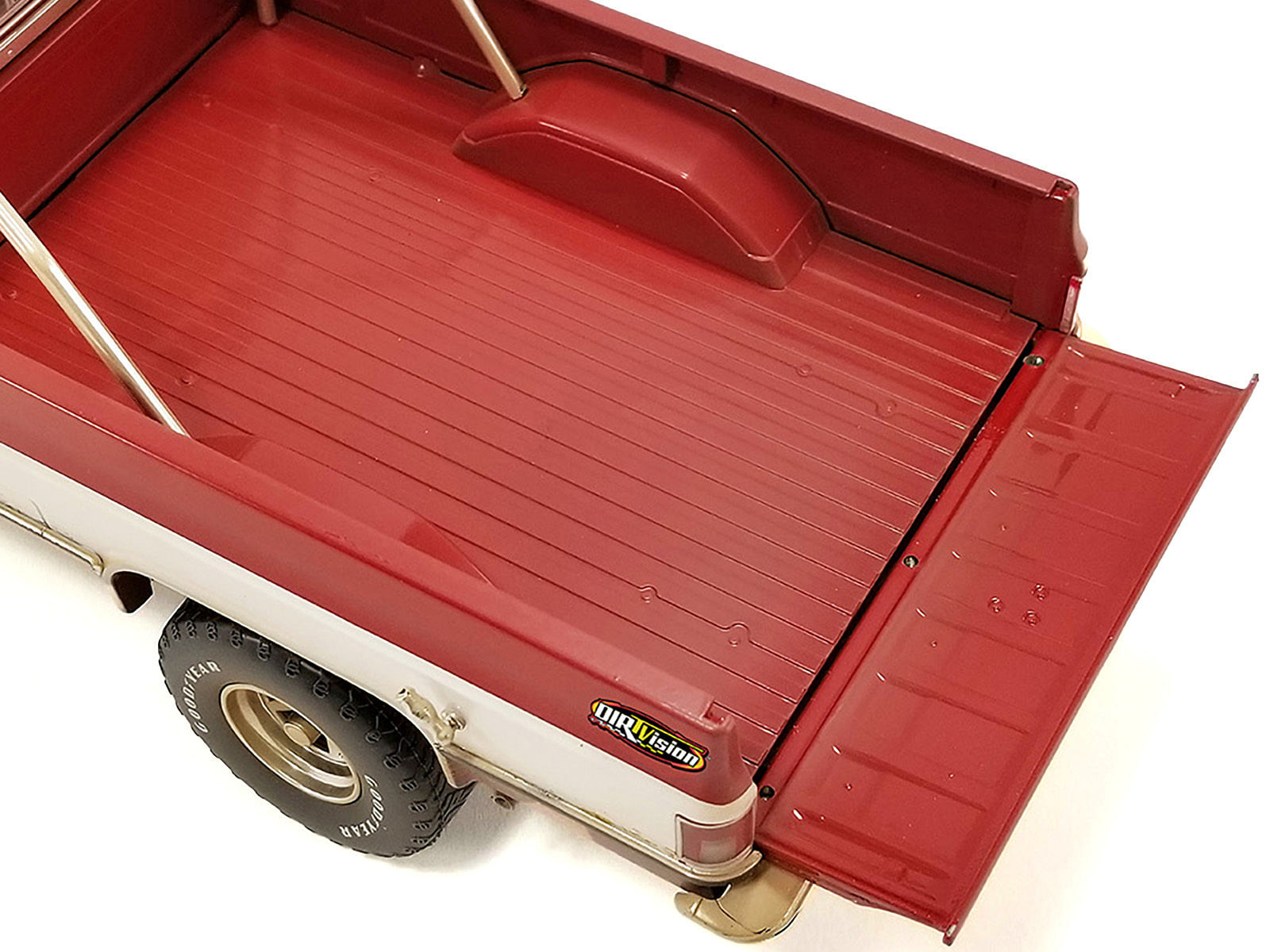 1982 Chevrolet K-20 Push Truck Red and White (Dirty) “World of Outlaws” 1/18 Diecast Model Car by Greenlight for ACME