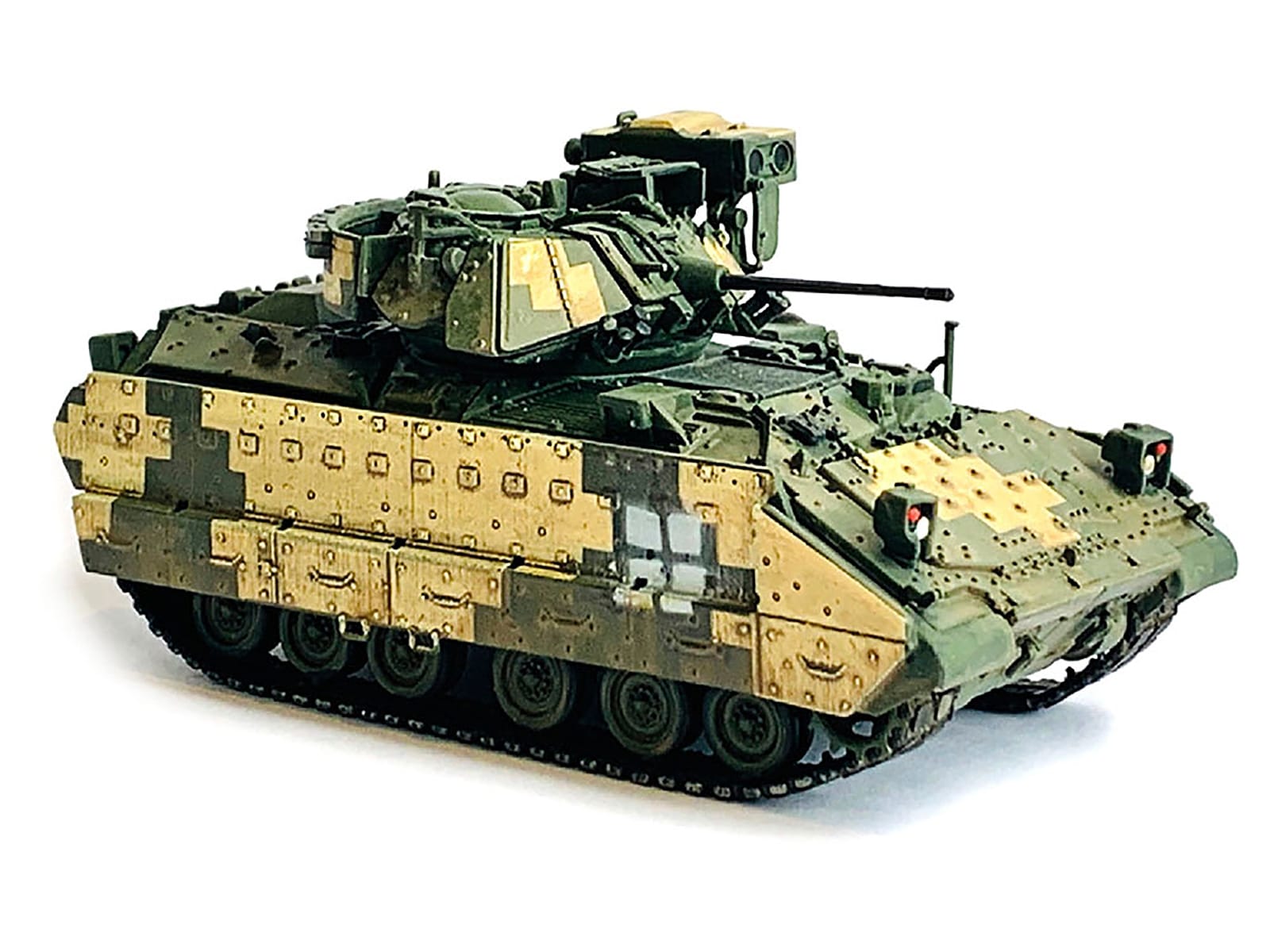 Ukraine M2A2 ODS Light Tank 3-Tone Camouflage "NEO Dragon Armor" Series 1/72 Plastic Model by Dragon Models - Image 2