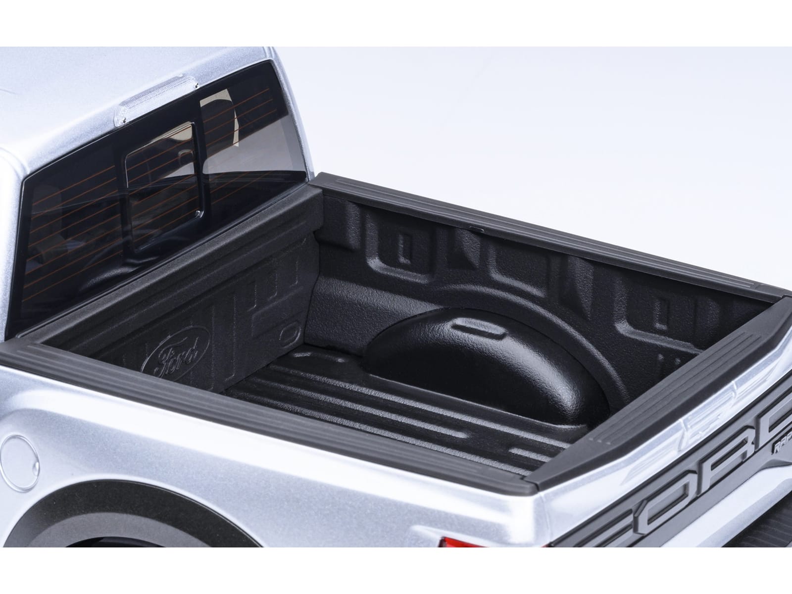 2019 Ford F-150 Raptor Pickup Truck Ingot Silver 1/18 Model Car by Autoart - Image 5