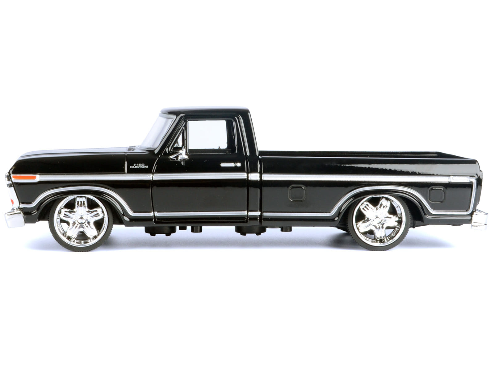 1979 Ford F-150 Custom Pickup Truck Black "Maxx Design" Series 1/24 Diecast Model Car by Motormax - Image 2