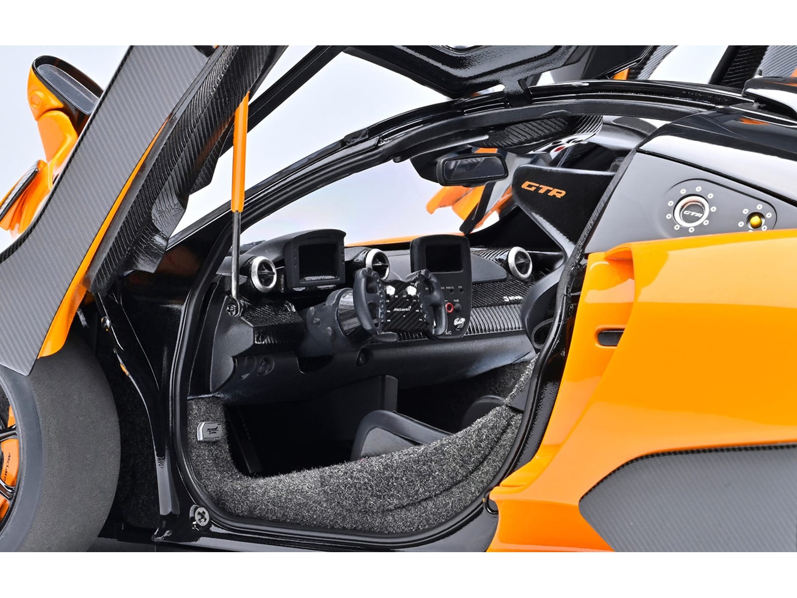 McLaren Senna GTR Orange with Black Top 1/18 Model Car by Autoart - Image 4