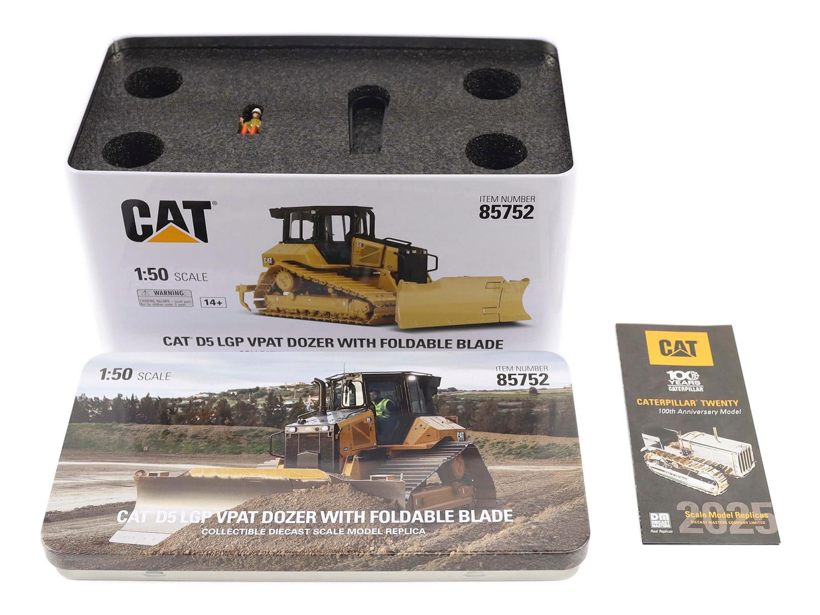 CAT Caterpillar D5 LGP Track-Type Dozer Yellow "High Line" Series 1/50 Diecast Model by Diecast Masters - Image 5
