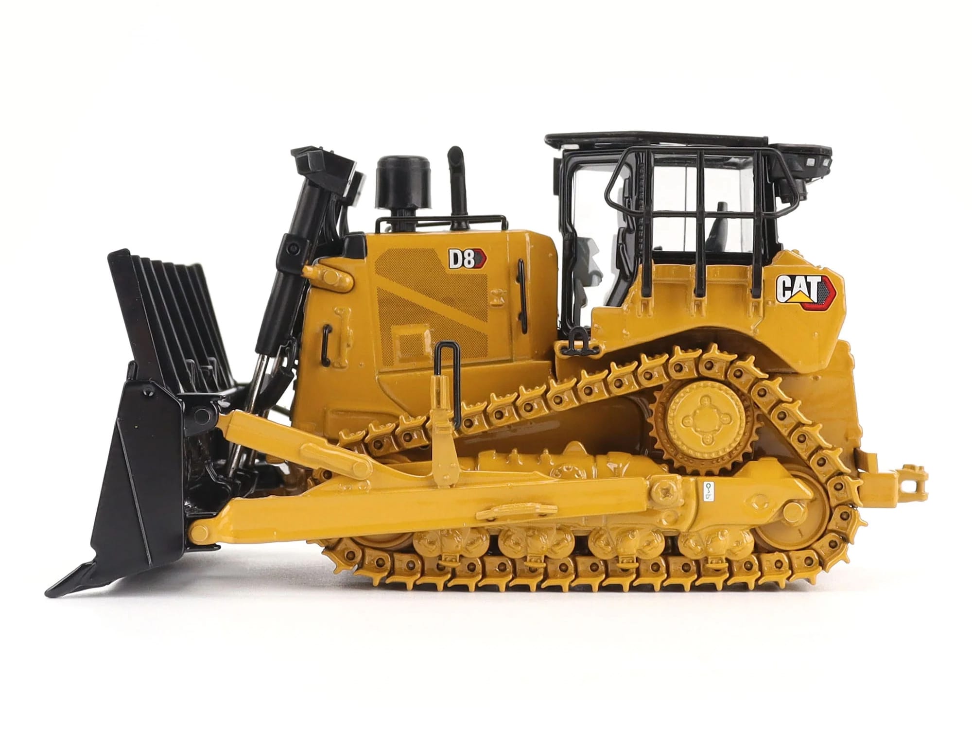 CAT Caterpillar D8 Track-Type Dozer (Waste Handler Configuration) Yellow "High Line" Series 1/50 Diecast Model by Diecast Masters - Image 4