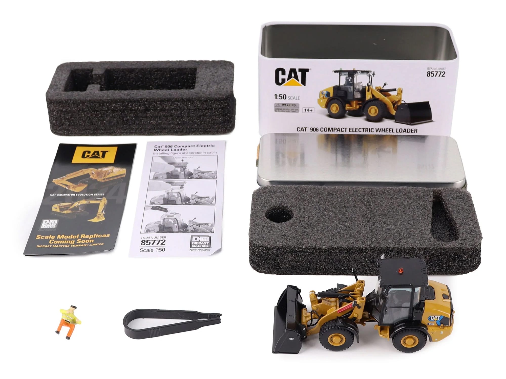 CAT Caterpillar 906 Electric Compact Wheel Loader Yellow with Operator "High Line Series" 1/50 Diecast Model by Diecast Masters - Image 5