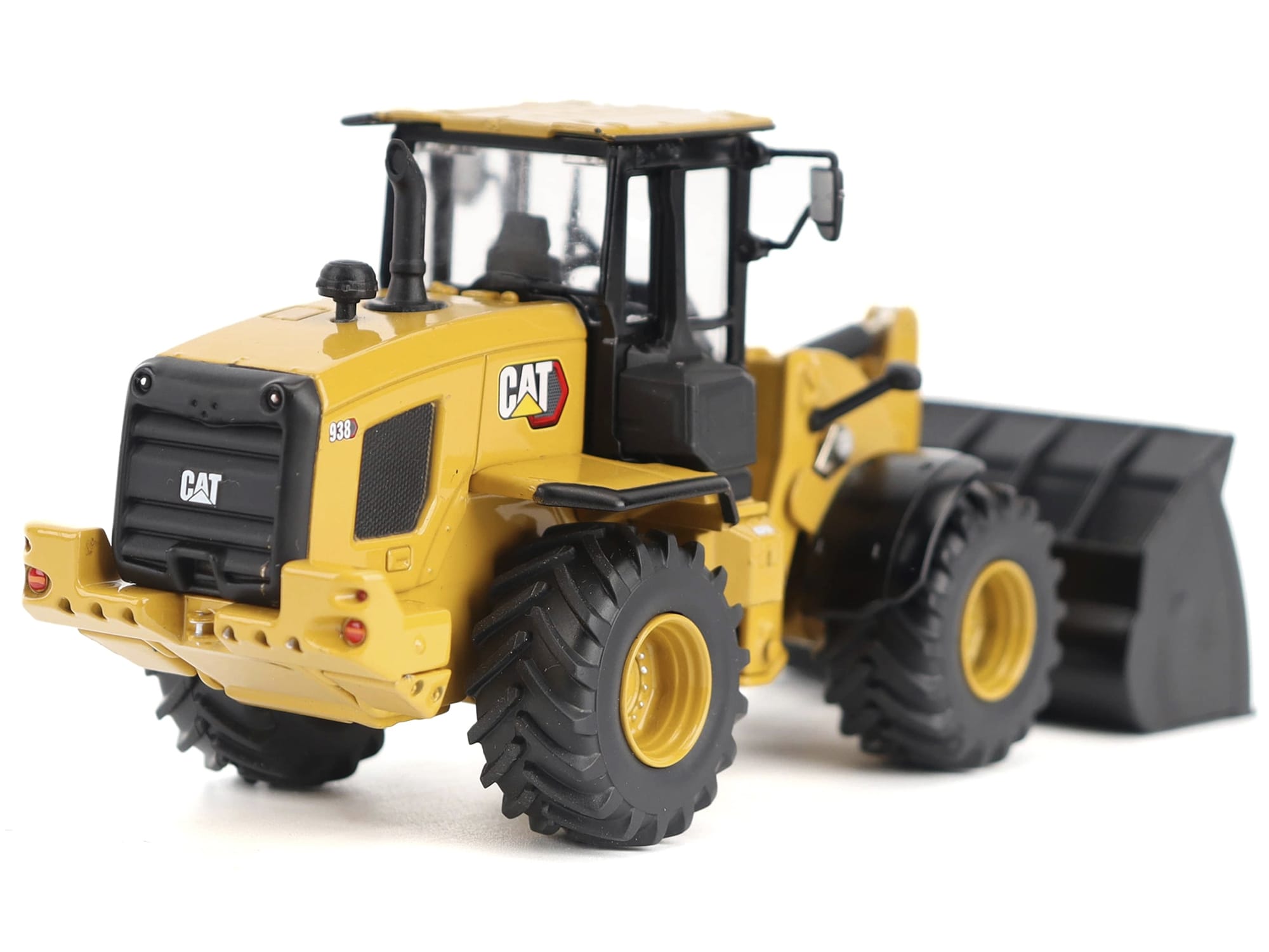 CAT Caterpillar 938 Wheel Loader with Operator Yellow "High Line" Series 1/50 Diecast Model by Diecast Masters - Image 5
