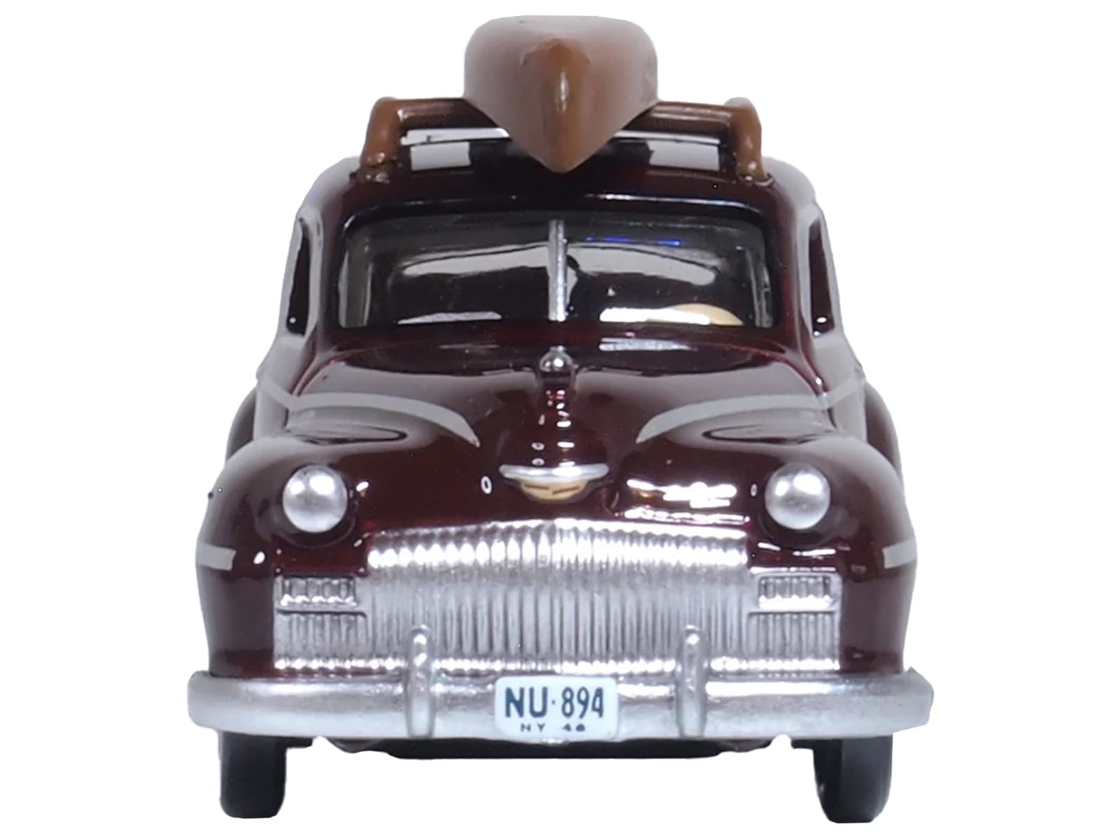 1946 DeSoto Suburban with Roof Rack and Canoe Royal Maroon 1/87 (HO) Scale Diecast Model Car by Oxford Diecast - Image 2