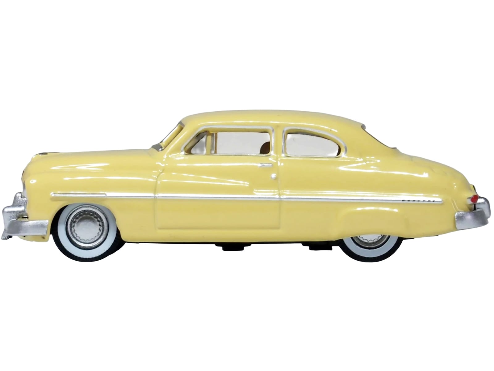 1949 Mercury 8 Coupe Calabash Yellow 1/87 (HO) Scale Diecast Model Car by Oxford Diecast - Image 2