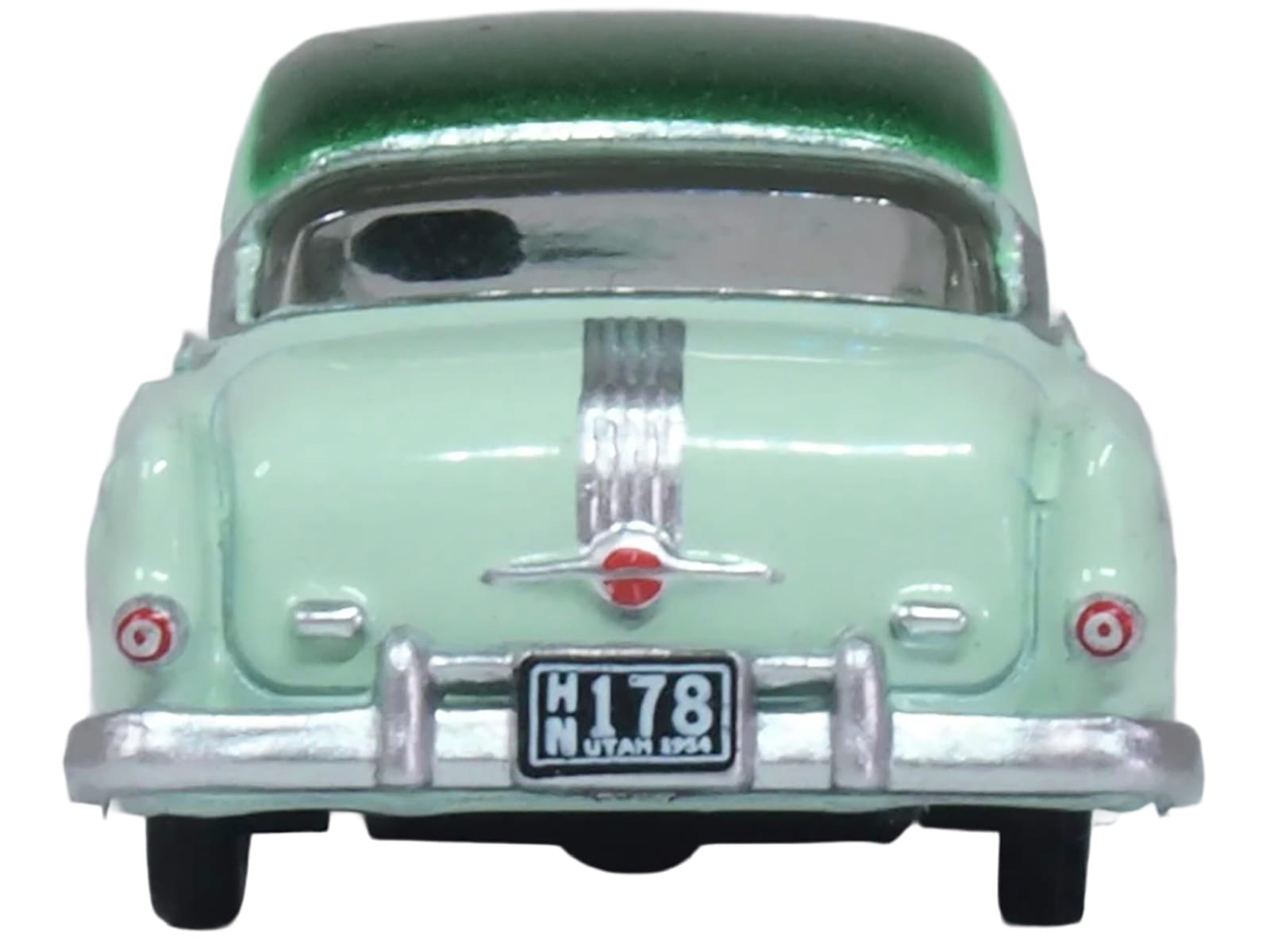 1954 Pontiac Chieftain 4 Door Shannon Green with Brookmere Green Top 1/87 (HO) Scale Diecast Model Car by Oxford Diecast - Image 4