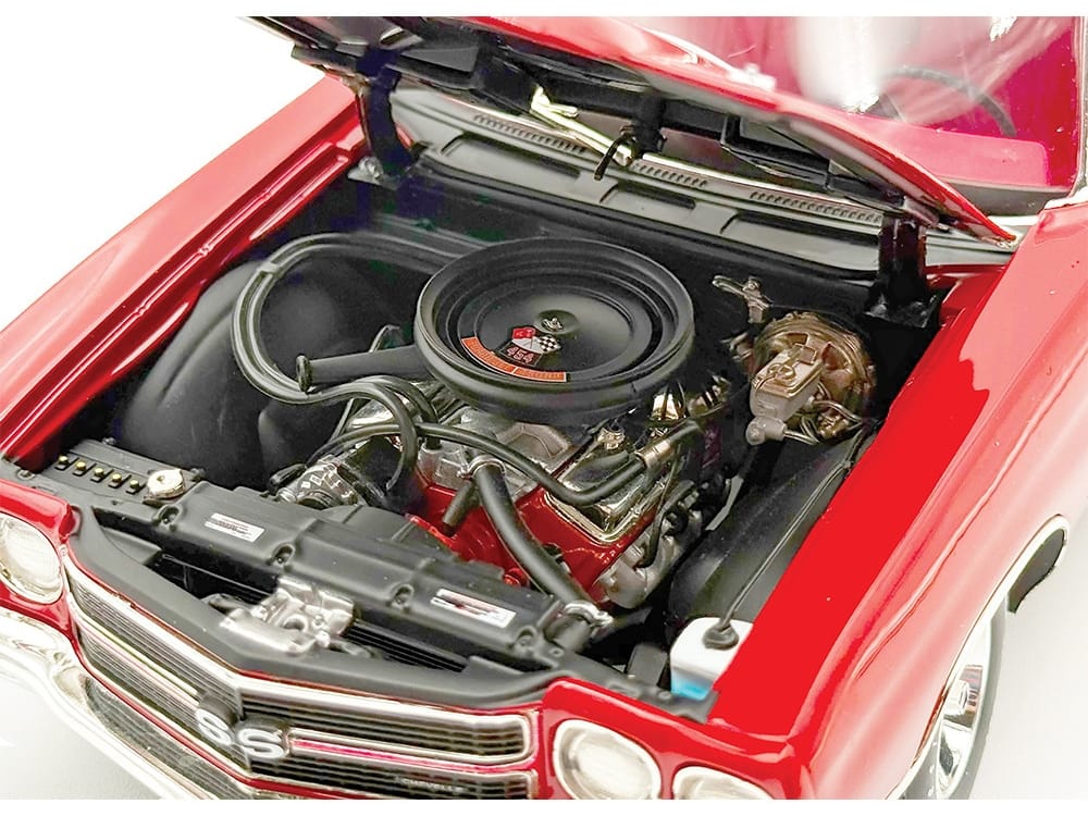 454 LS6 Engine and Transmission Replica from "1970 Chevrolet Chevelle SS" 1/18 Model by ACME - Image 2