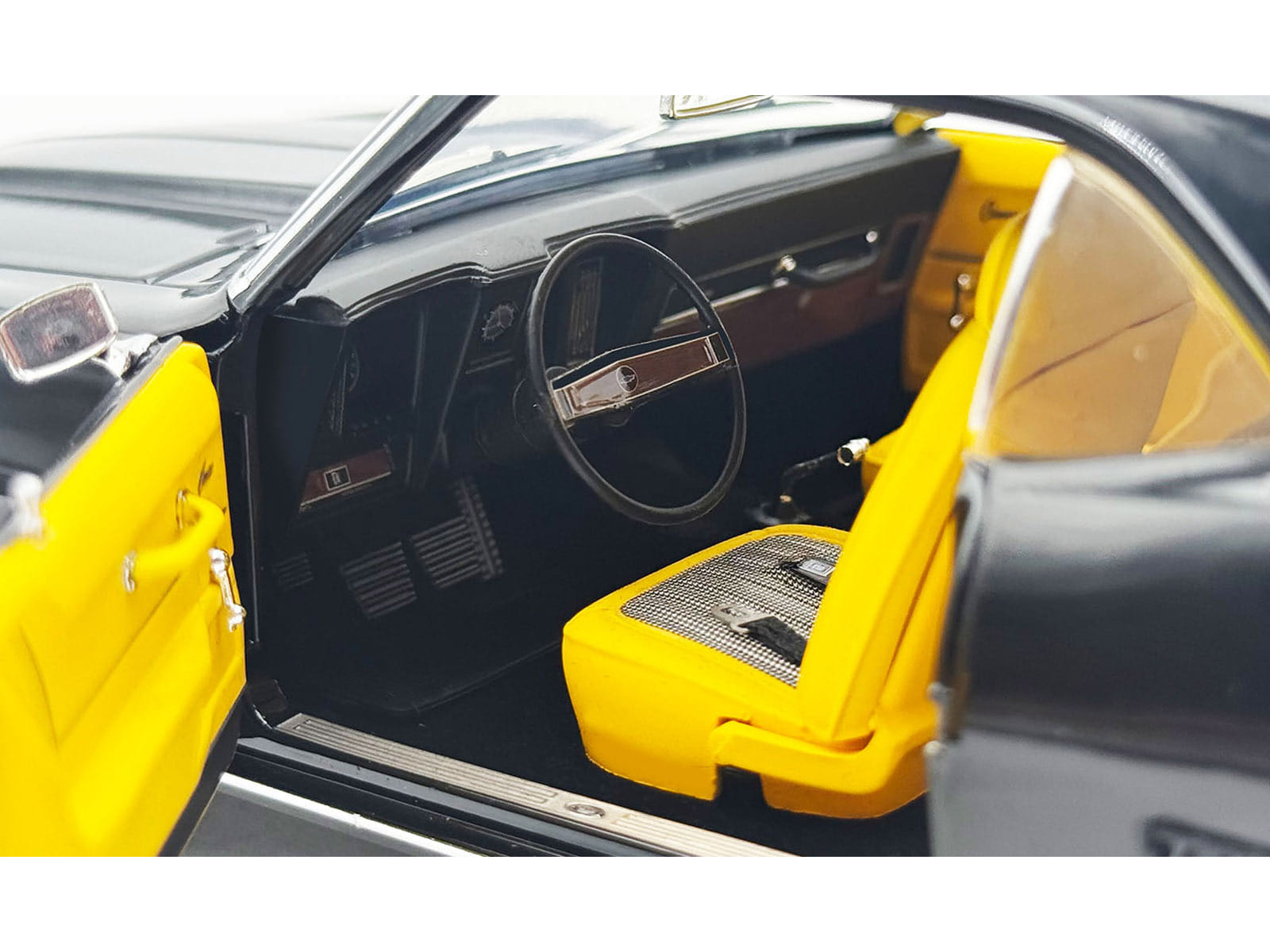 1969 Chevrolet COPO Camaro Tuxedo Black with Yellow Interior Limited Edition to 402 pieces Worldwide 1/18 Diecast Model Car by ACME - Image 3