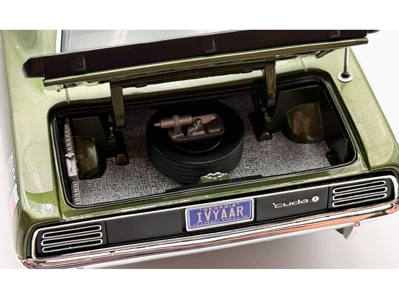 1970 Plymouth AAR Cuda Ivy Green Metallic with Black Stripes and Green Interior Limited Edition to 576 pieces Worldwide 1/18 Diecast Model Car by ACME - Image 3