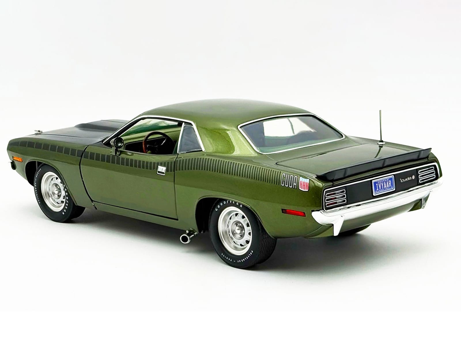 1970 Plymouth AAR Cuda Ivy Green Metallic with Black Stripes and Green Interior Limited Edition to 576 pieces Worldwide 1/18 Diecast Model Car by ACME - Image 5