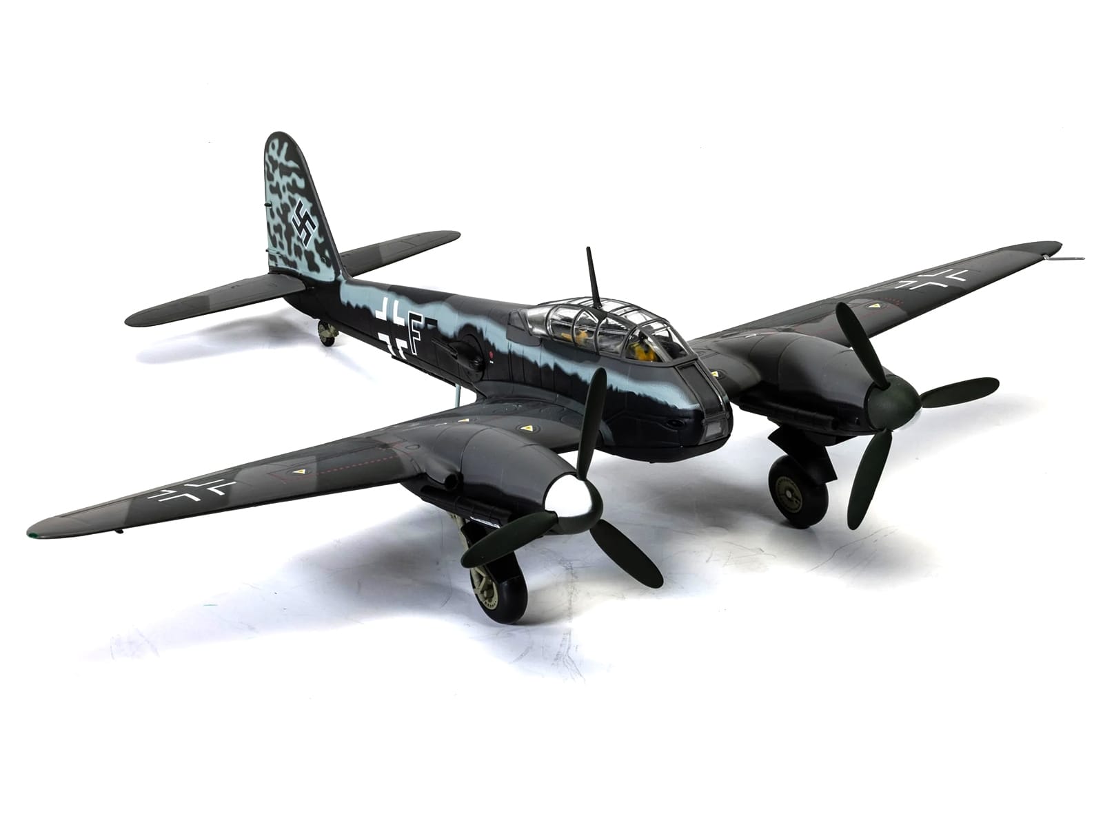 Messerschmitt Me 410A-1 Aircraft "U5+FE Lt. Rudolf Abrahamczik 14./KG.2 Laon-Athies Airfield France" (1943) German Luftwaffe "The Aviation Archive" Series 1/72 Diecast Model Car by Corgi - Image 3