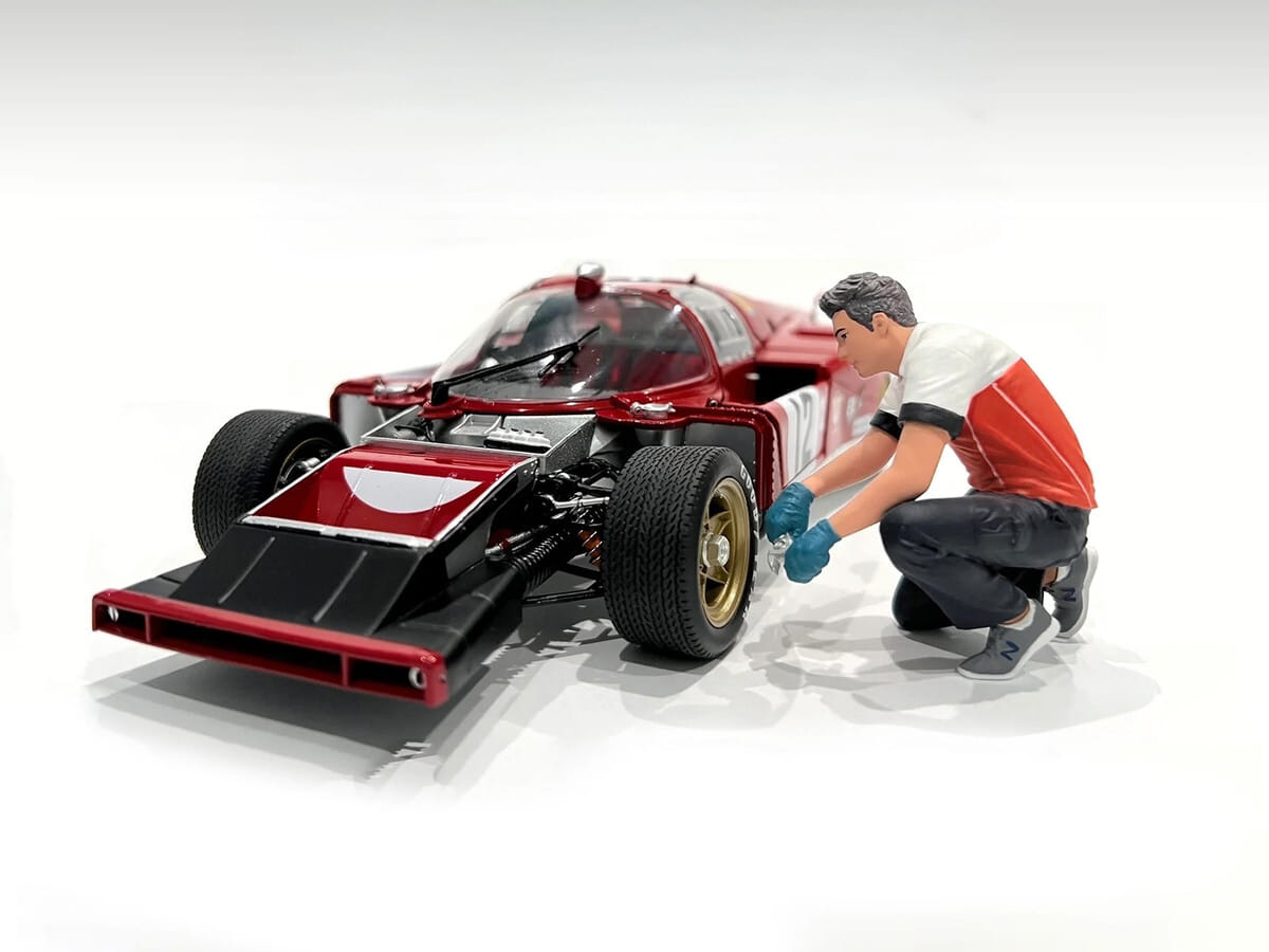"Race Crew" Figure #5 for 1/24 Scale Models by American Diorama