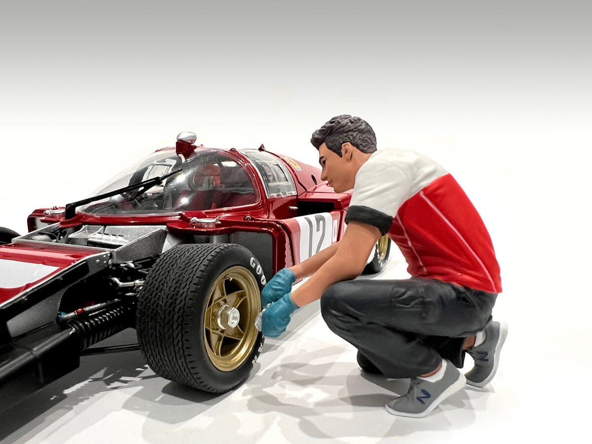 "Race Crew" Figure #5 for 1/24 Scale Models by American Diorama - Image 2