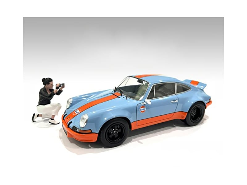"Photographers" Figure #5 for 1/24 Scale Models by American Diorama
