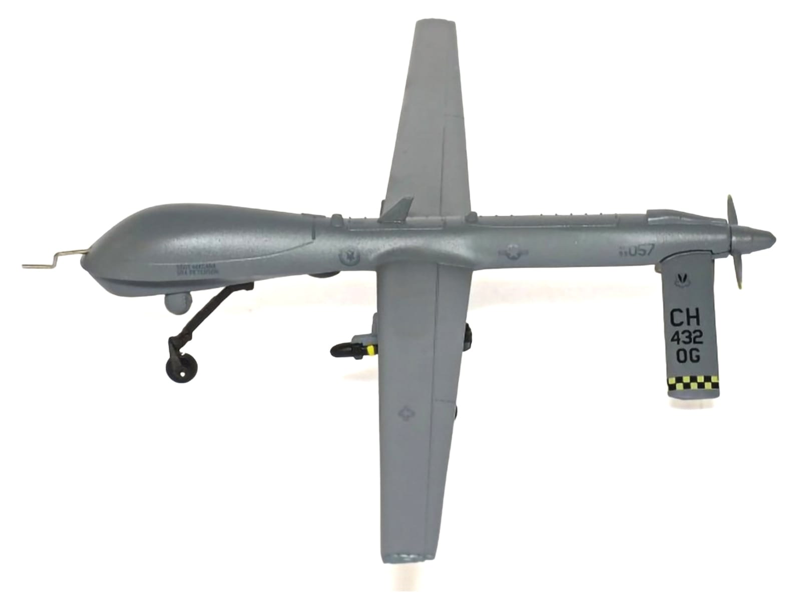 General Atomics MQ-1 Predator UAV Drone "United States Air Force" 1/72 Diecast Model by Air Force 1 - Image 3