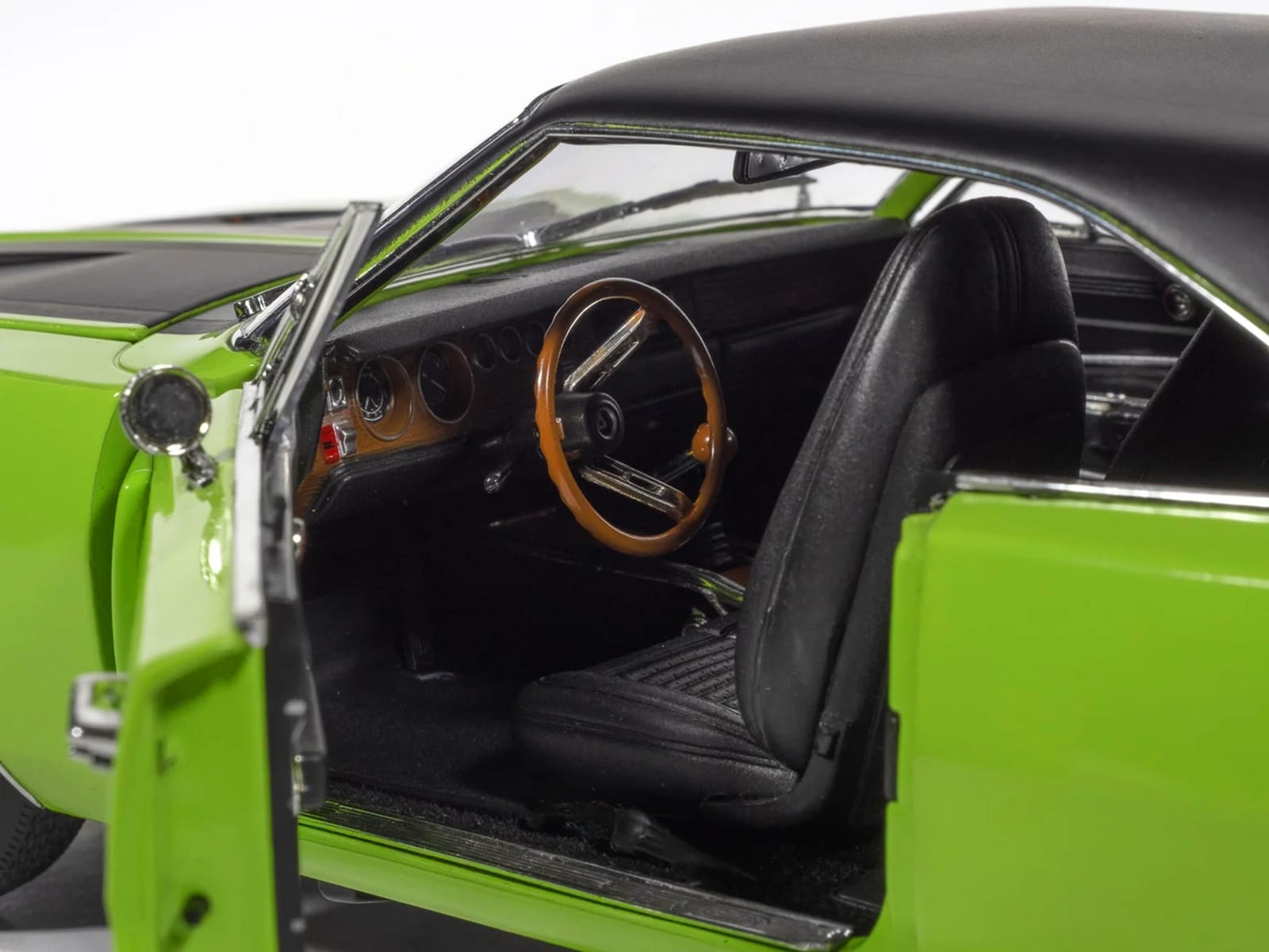 1970 Dodge Charger R/T "Muscle Car & Corvette Nationals" (MCACN) Sublime Green with Black Stripes and Black Vinyl Top "American Muscle" Series 1/18 Diecast Model Car by Auto World - Image 4